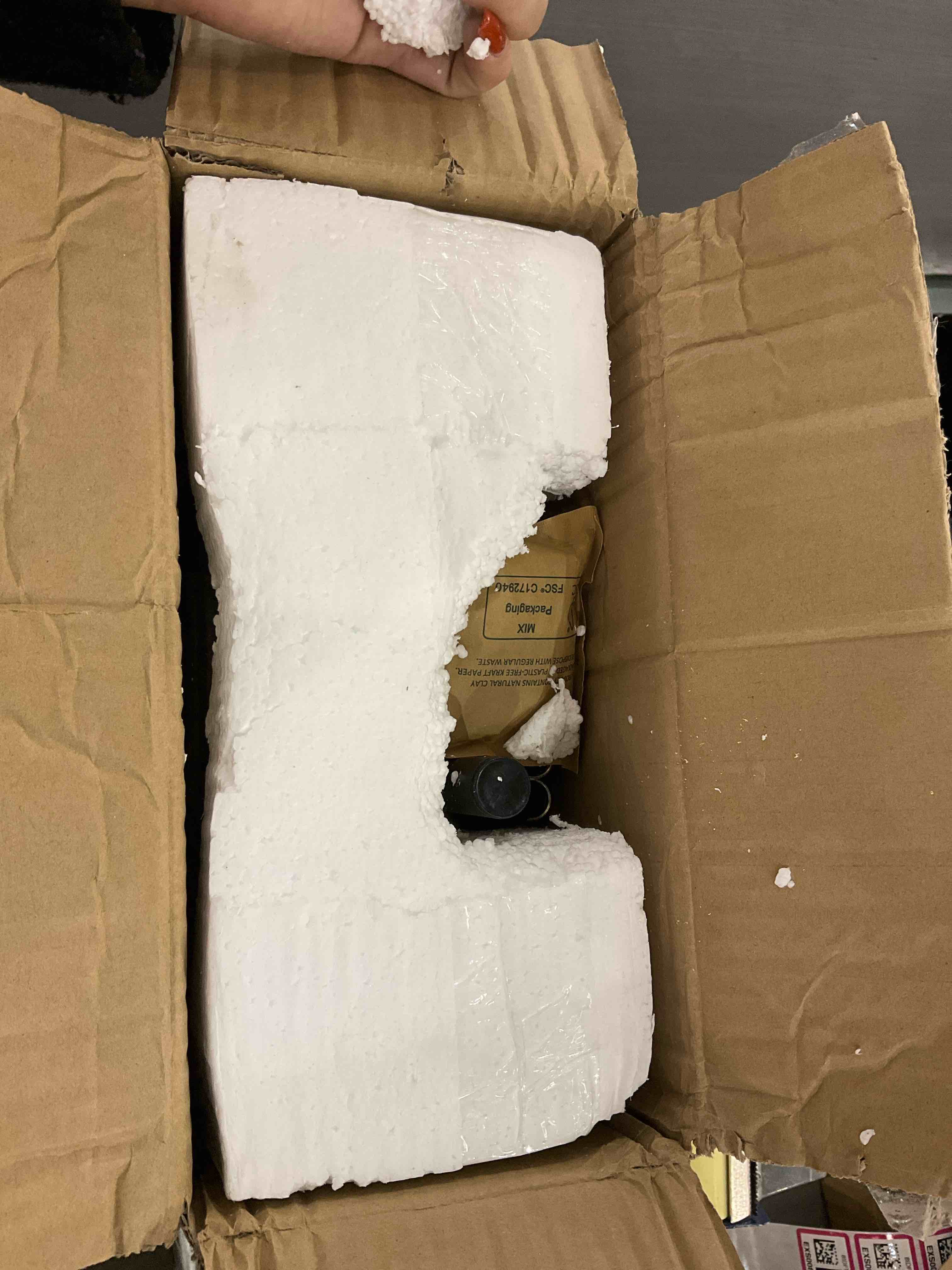 https://s3.amazonaws.com/lotting-images-prod/bidfta/EXS00568099_1700065219981.jpeg