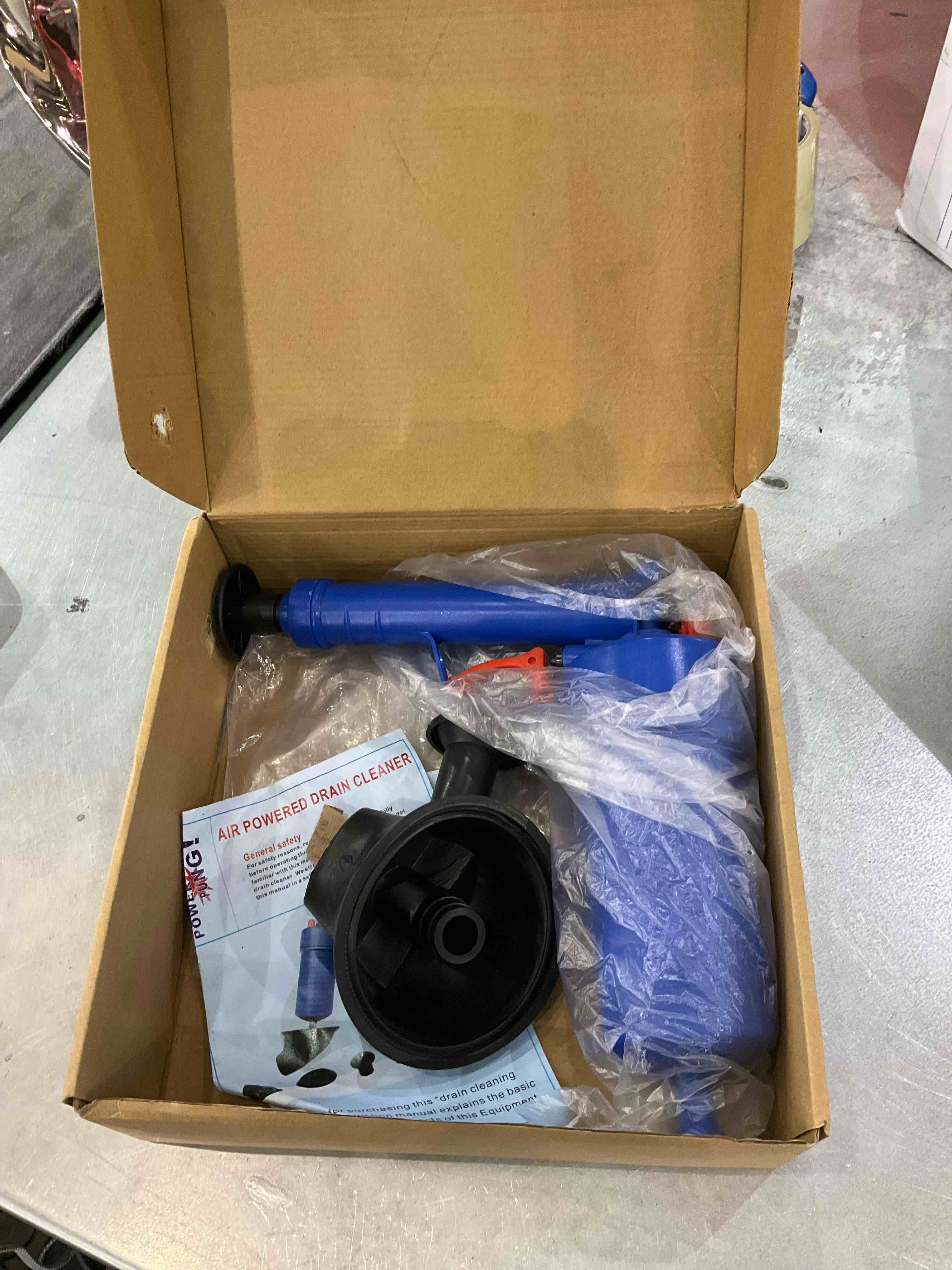 https://s3.amazonaws.com/lotting-images-prod/bidfta/EXS00568240_1700142210944.jpeg