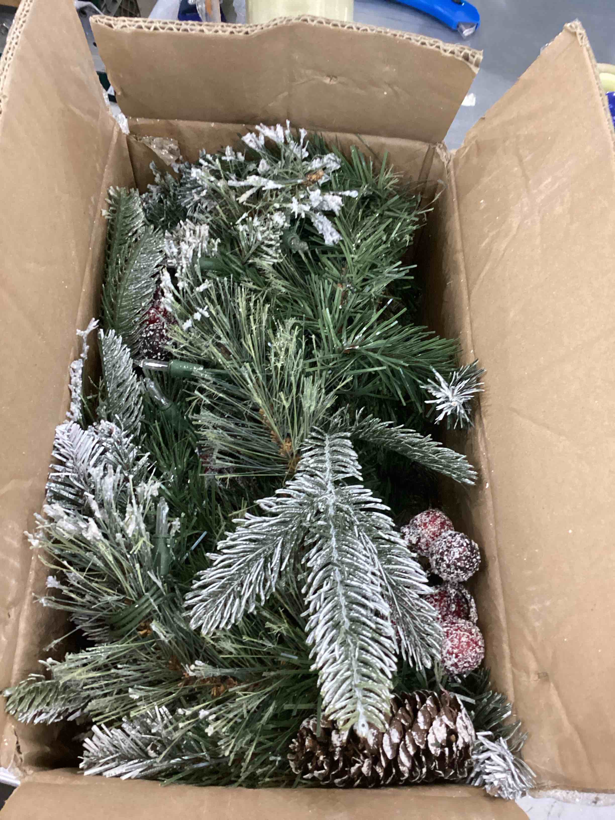 https://s3.amazonaws.com/lotting-images-prod/bidfta/EXS00568713_1703008930819.jpeg