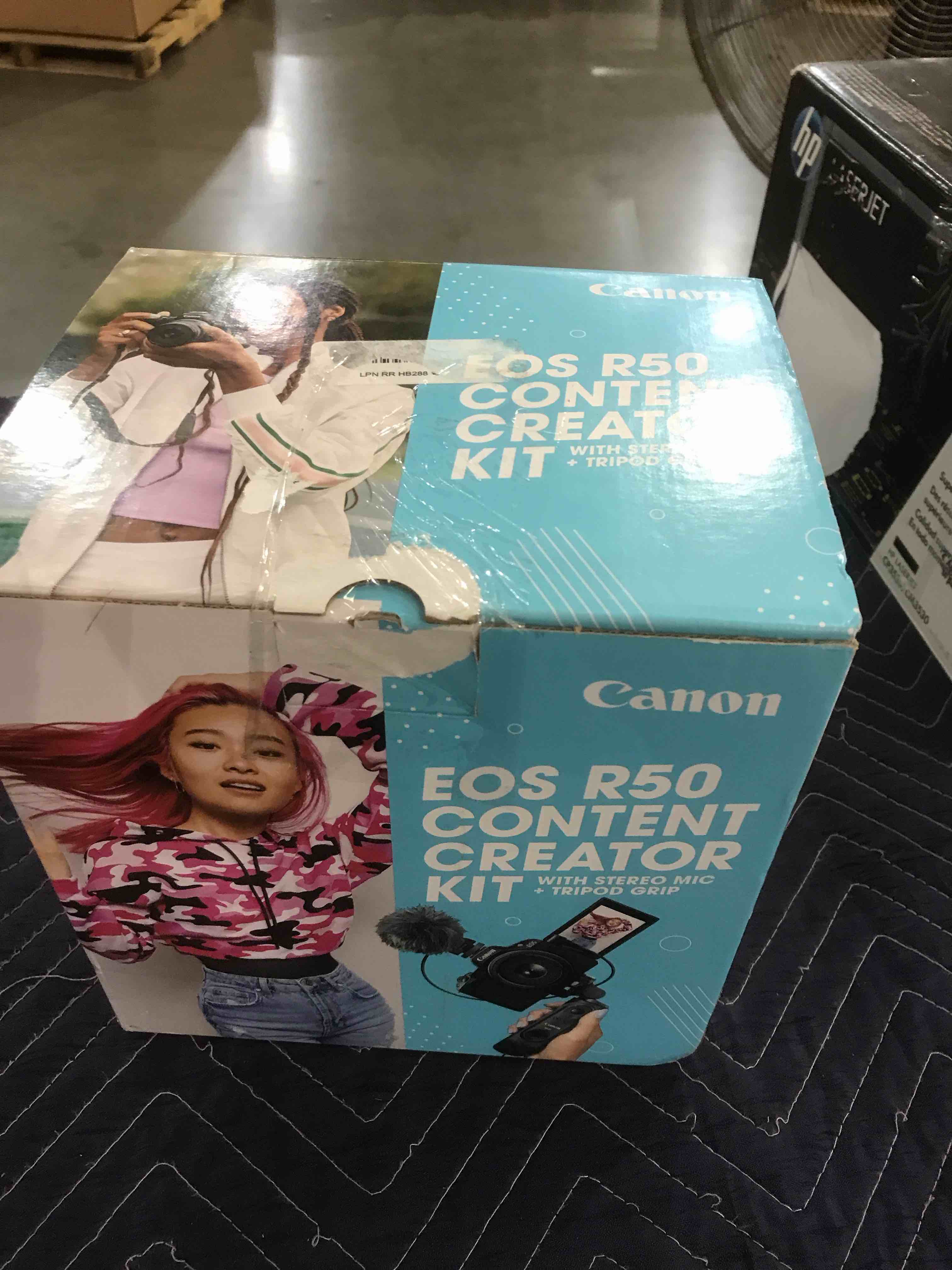 https://s3.amazonaws.com/lotting-images-prod/bidfta/EXS00568725_1704305257682.jpeg