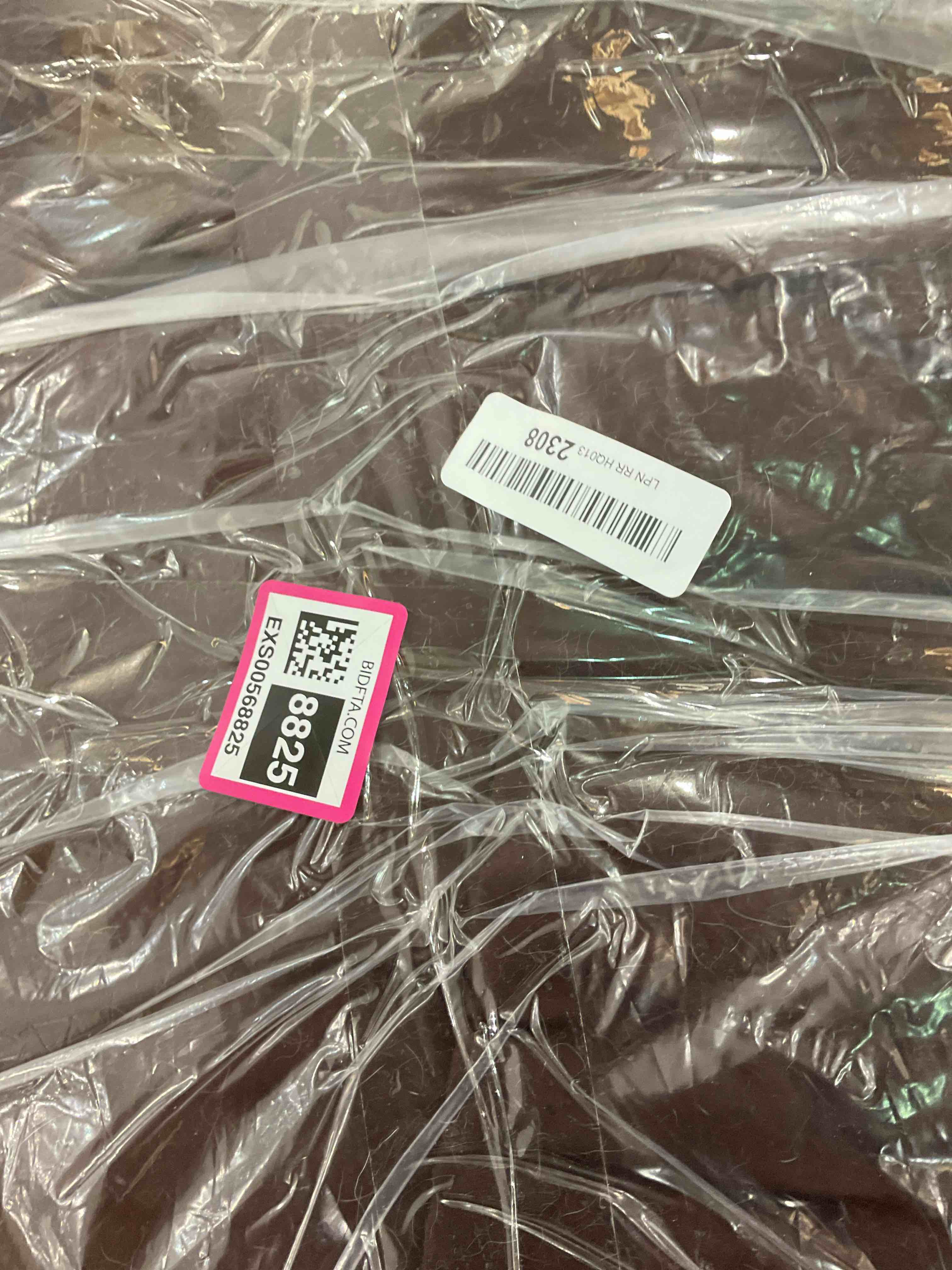 https://s3.amazonaws.com/lotting-images-prod/bidfta/EXS00568825_1703691203939.jpeg