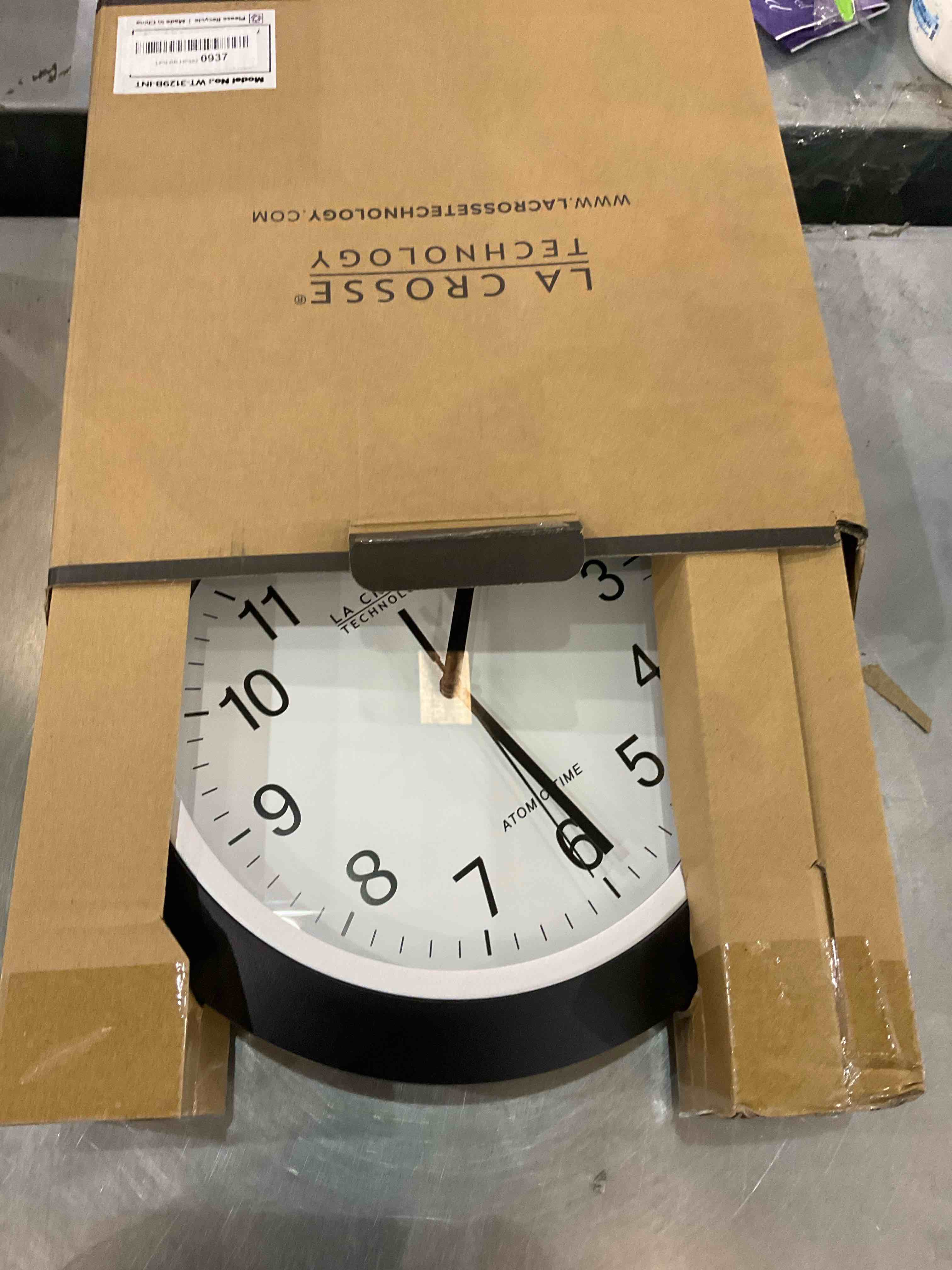 https://s3.amazonaws.com/lotting-images-prod/bidfta/EXS00568959_1704225198236.jpeg
