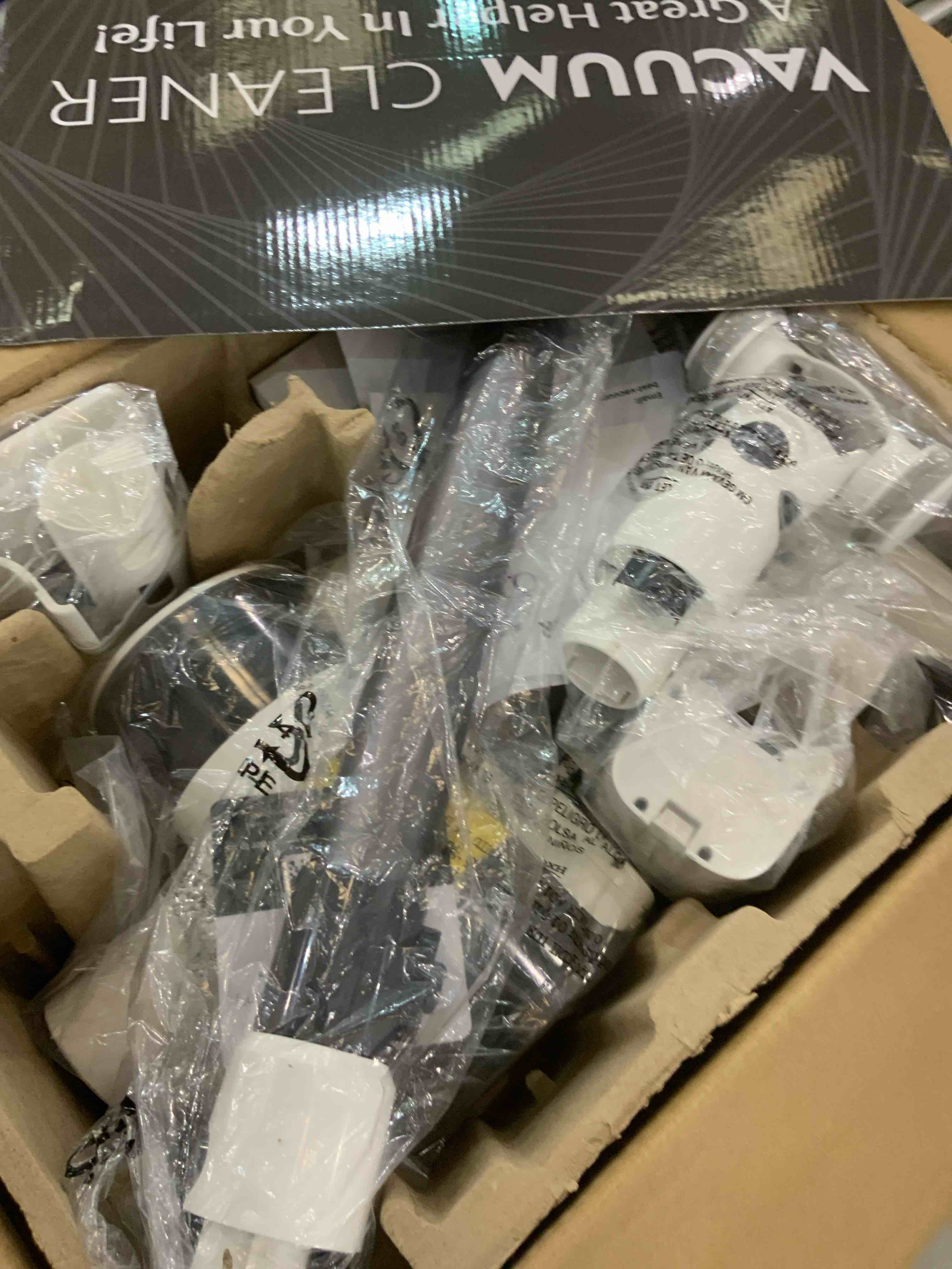 https://s3.amazonaws.com/lotting-images-prod/bidfta/EXS00569473_1703096990945.jpeg