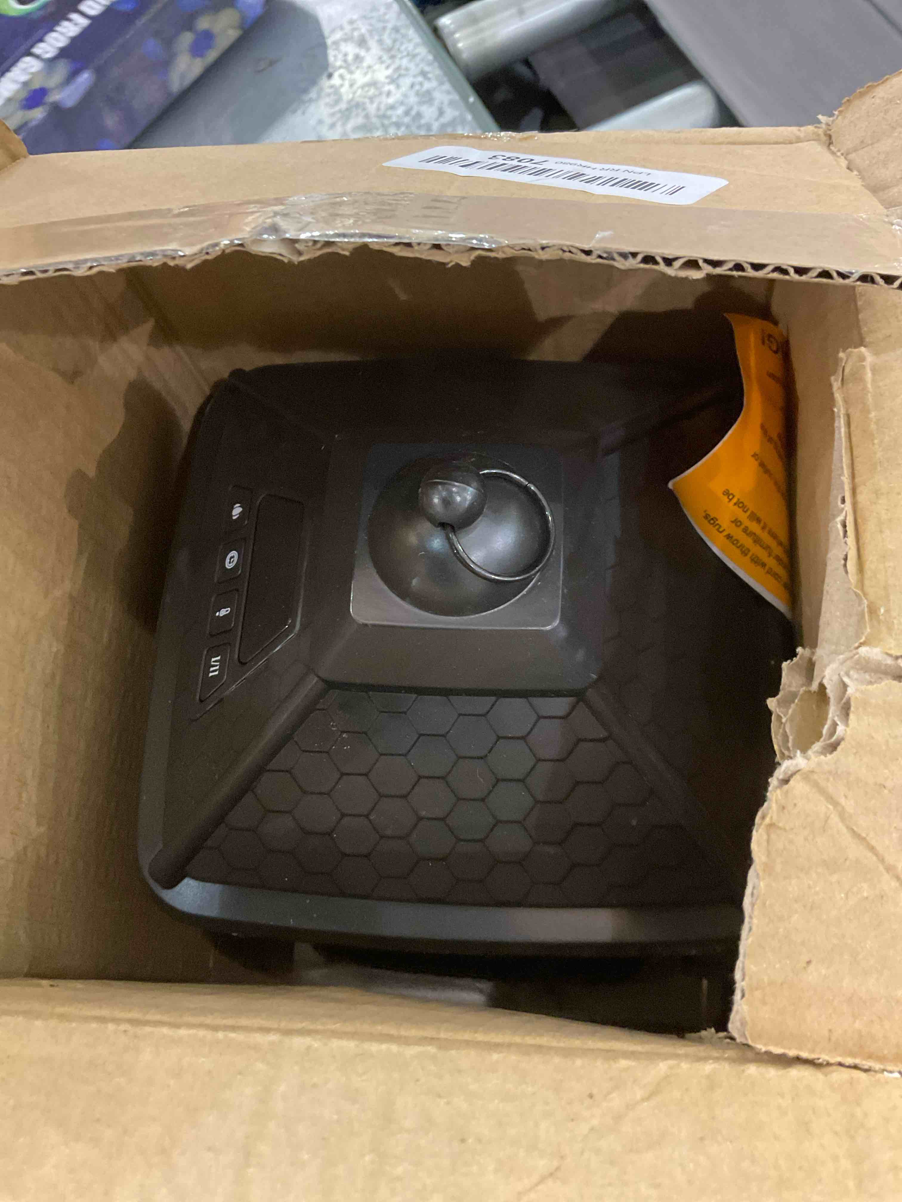 https://s3.amazonaws.com/lotting-images-prod/bidfta/EXS00569493_1703175112347.jpeg