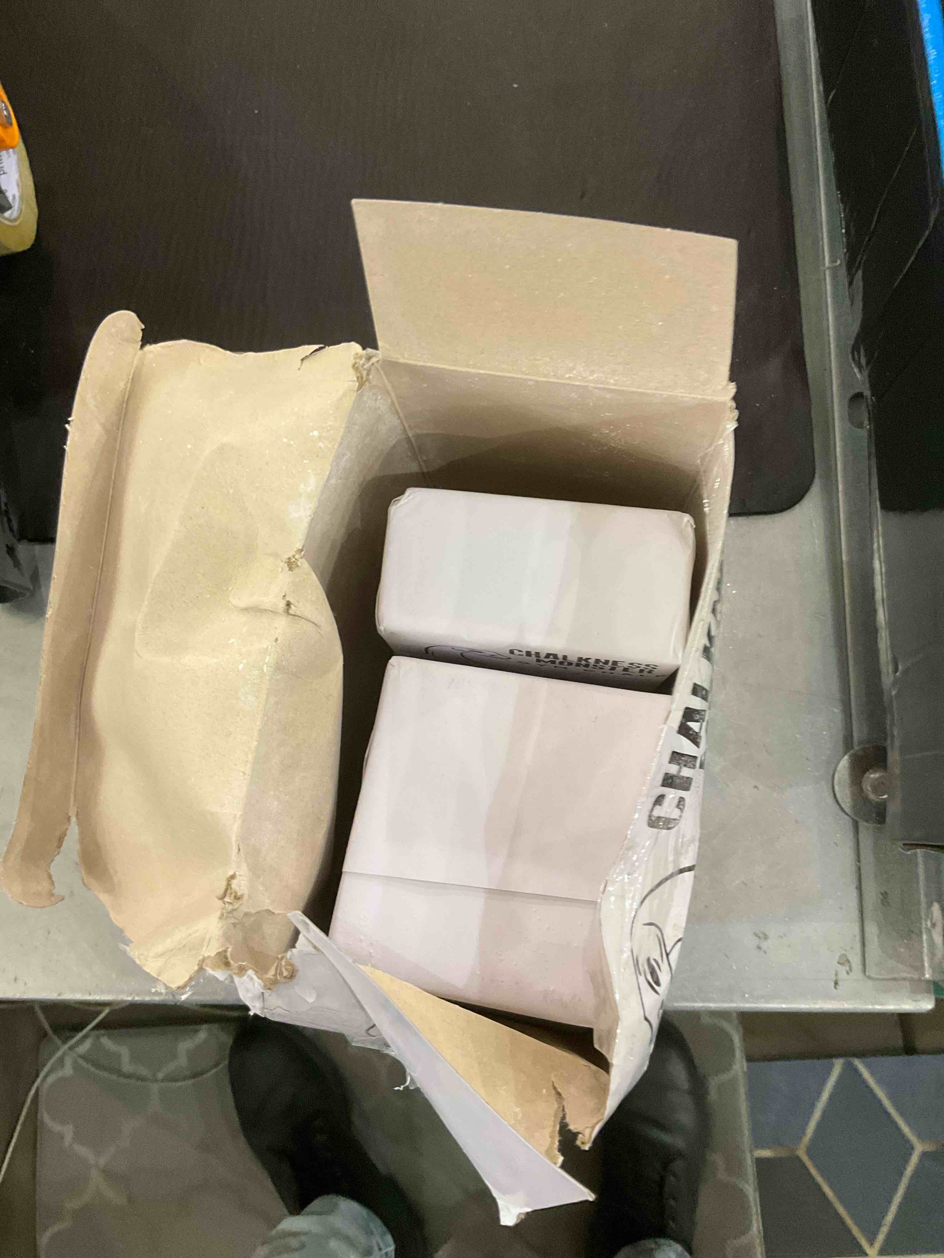 https://s3.amazonaws.com/lotting-images-prod/bidfta/EXS00569546_1700058704805.jpeg