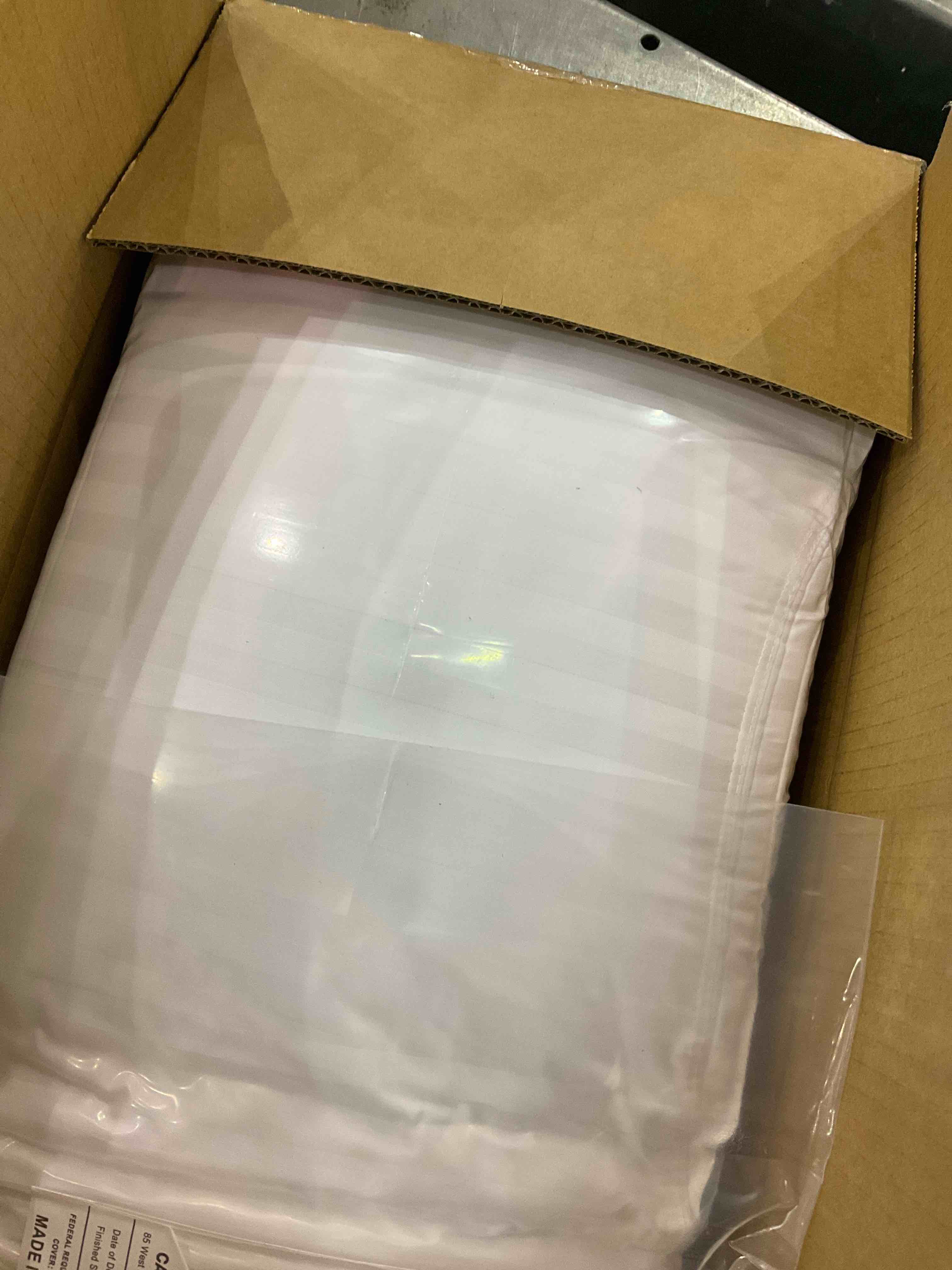 https://s3.amazonaws.com/lotting-images-prod/bidfta/EXS00569942_1700664714030.jpeg