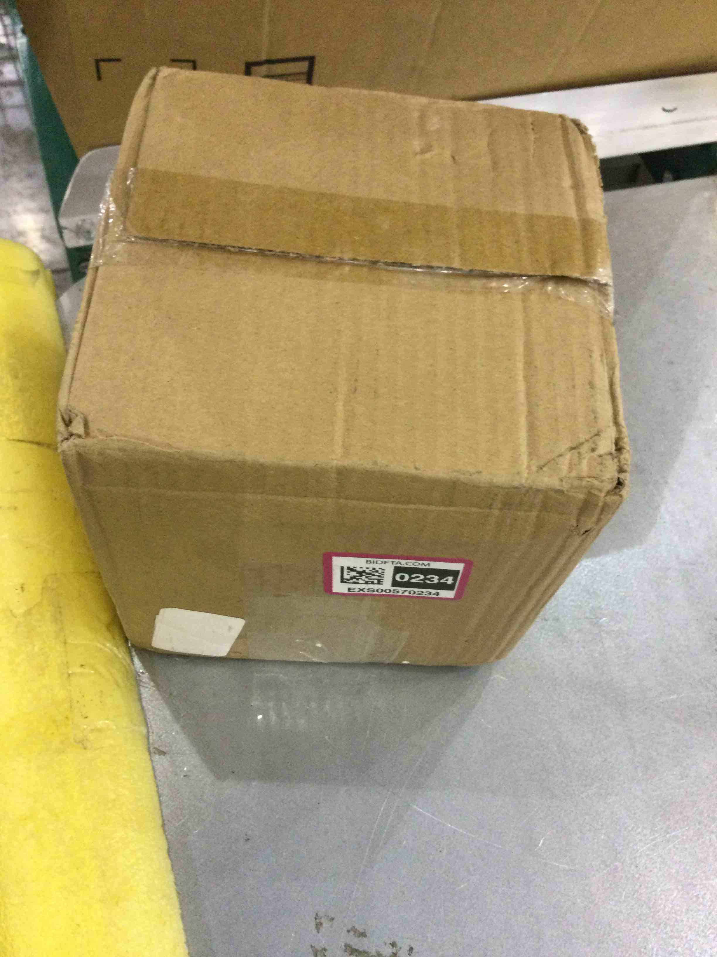 https://s3.amazonaws.com/lotting-images-prod/bidfta/EXS00570234_1694441152072.jpeg