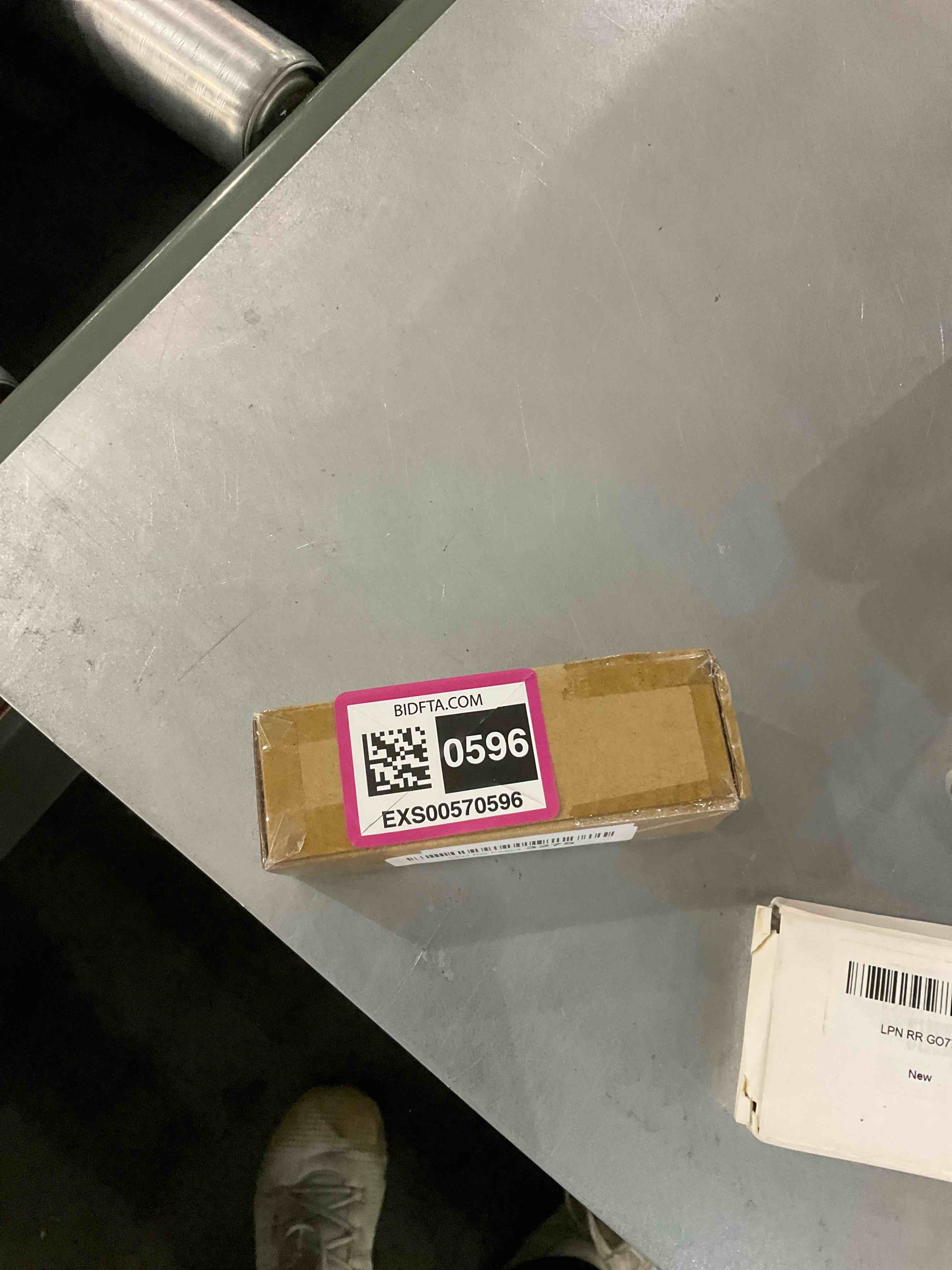 https://s3.amazonaws.com/lotting-images-prod/bidfta/EXS00570596_1694520351091.jpeg
