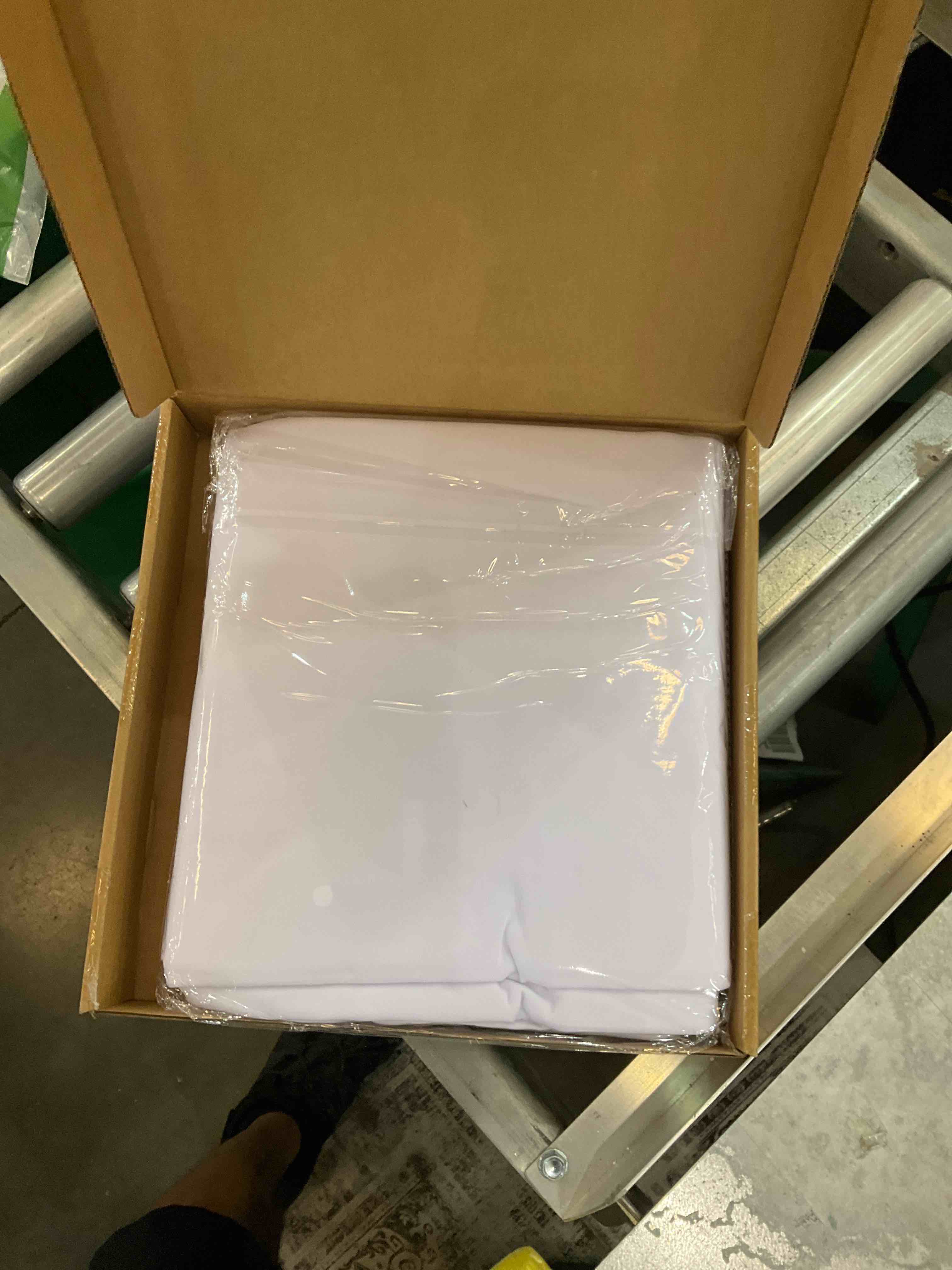 https://s3.amazonaws.com/lotting-images-prod/bidfta/EXS00570659_1694625481958.jpeg