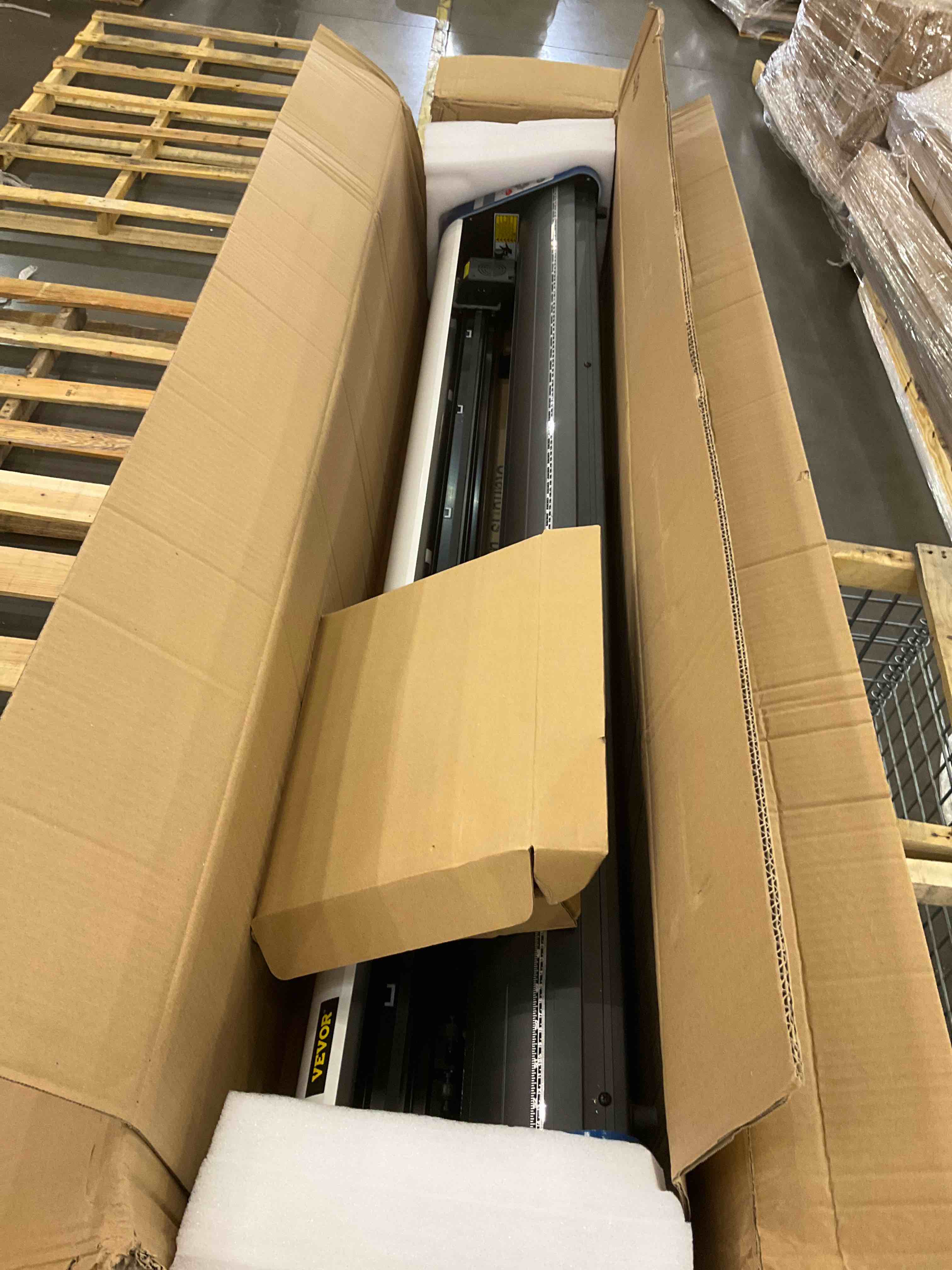 https://s3.amazonaws.com/lotting-images-prod/bidfta/EXS00570687_1694712792516.jpeg