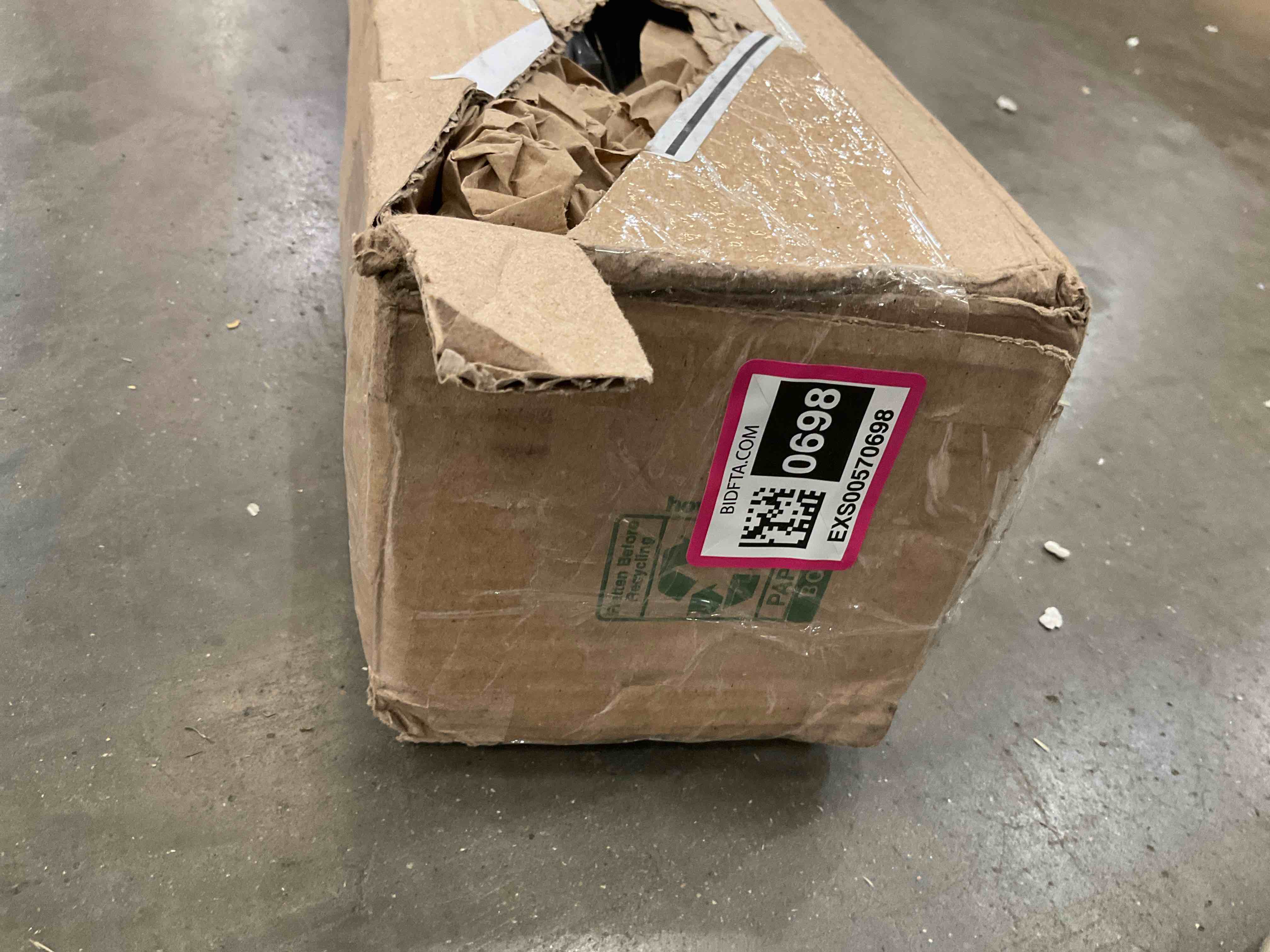 https://s3.amazonaws.com/lotting-images-prod/bidfta/EXS00570698_1694716083769.jpeg
