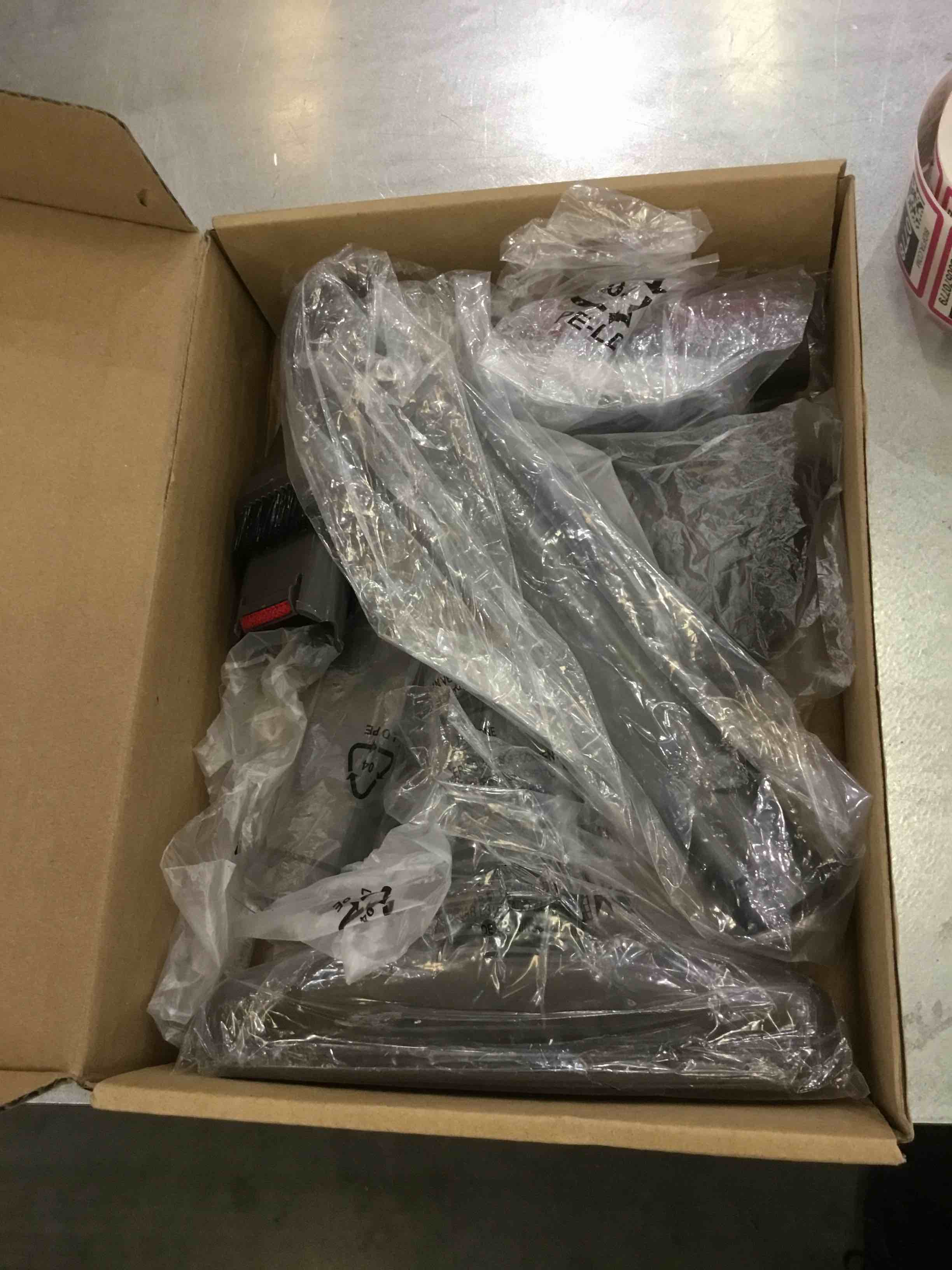 https://s3.amazonaws.com/lotting-images-prod/bidfta/EXS00570771_1696949457149.jpeg