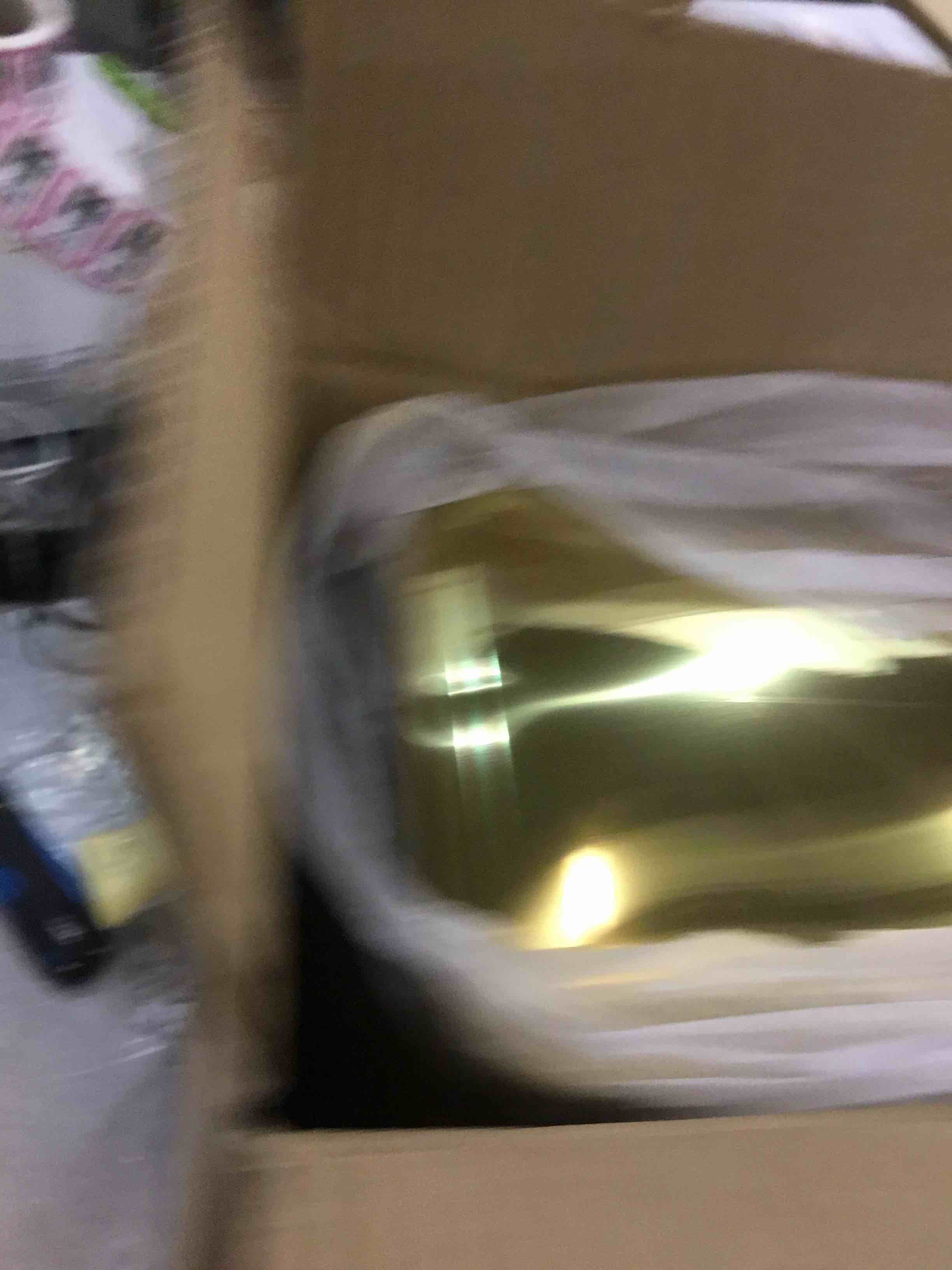 https://s3.amazonaws.com/lotting-images-prod/bidfta/EXS00571412_1694526418611.jpeg