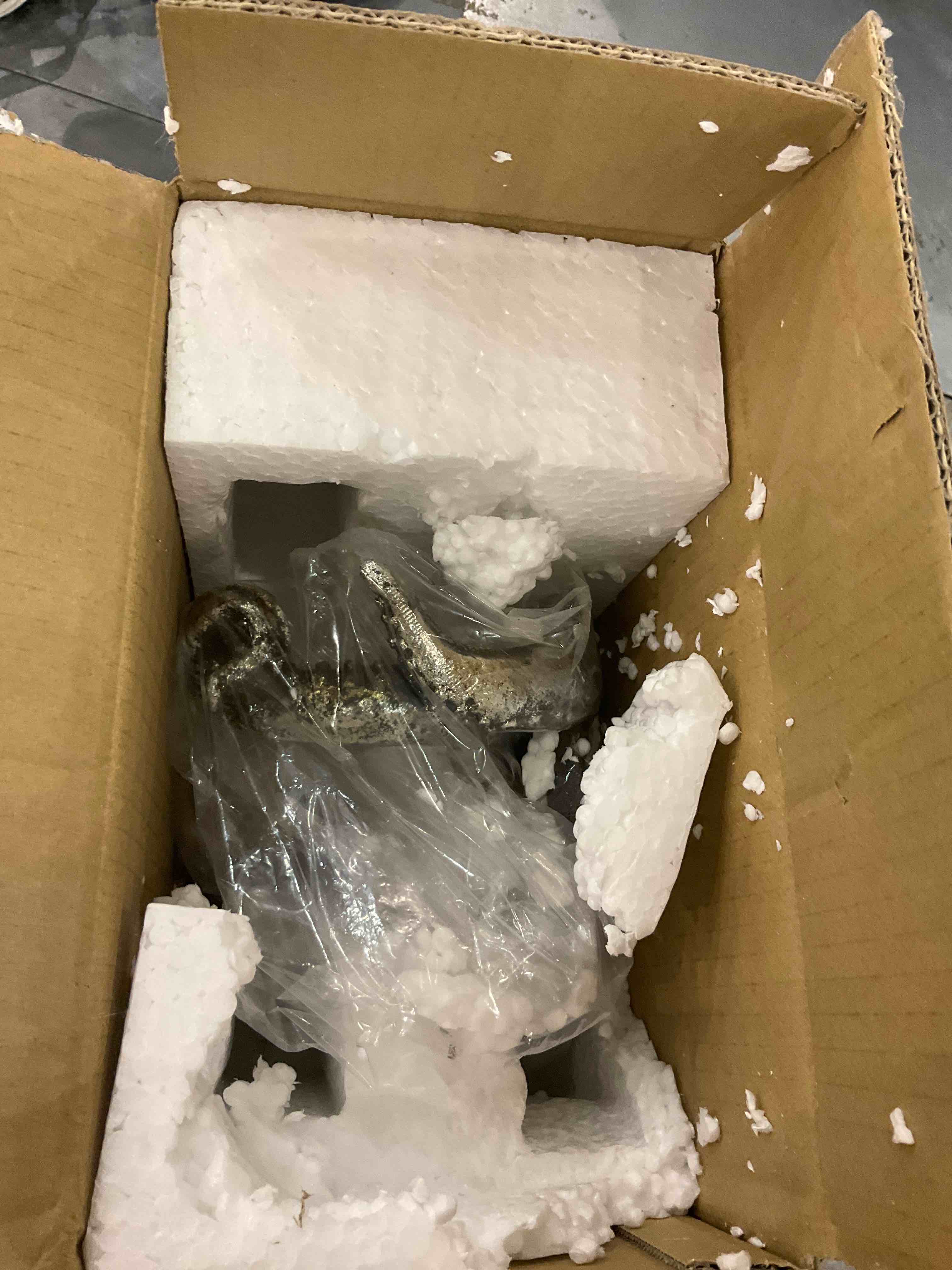 https://s3.amazonaws.com/lotting-images-prod/bidfta/EXS00571527_1694174030518.jpeg