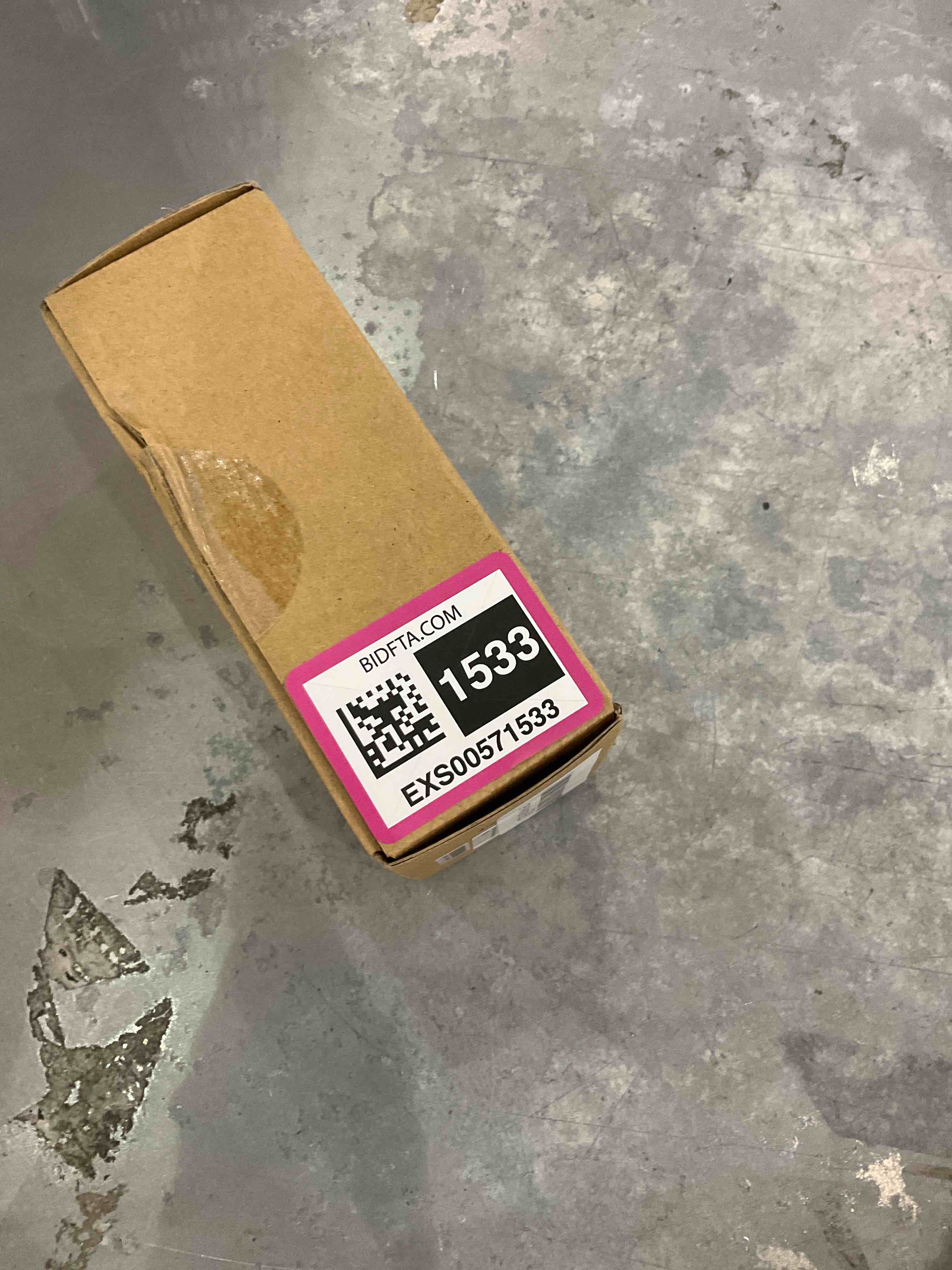 https://s3.amazonaws.com/lotting-images-prod/bidfta/EXS00571533_1694174539512.jpeg
