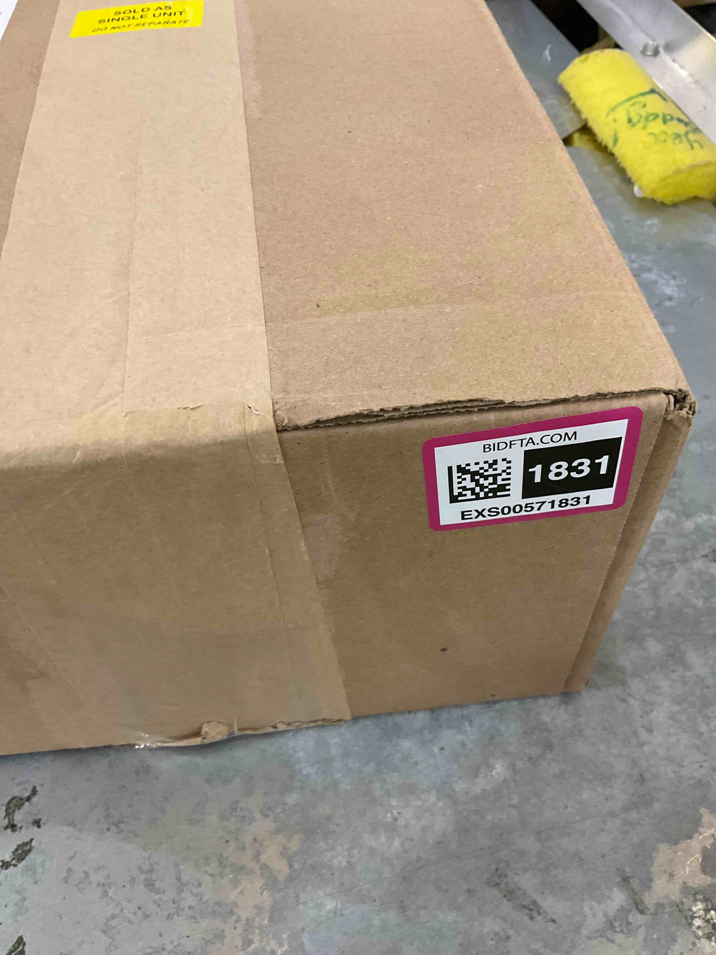 https://s3.amazonaws.com/lotting-images-prod/bidfta/EXS00571831_1694444036103.jpeg