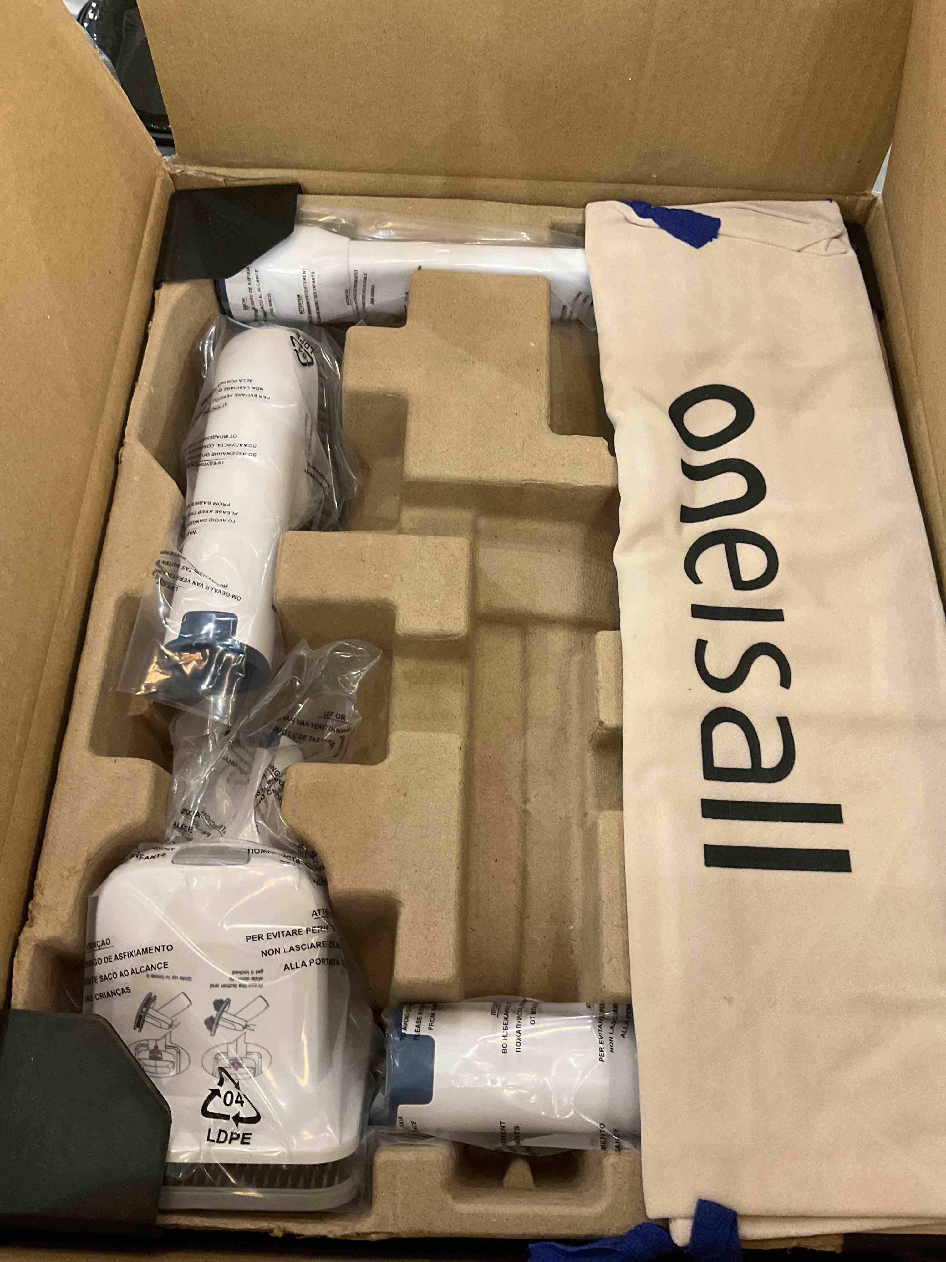 https://s3.amazonaws.com/lotting-images-prod/bidfta/EXS00571919_1694457953960.jpeg