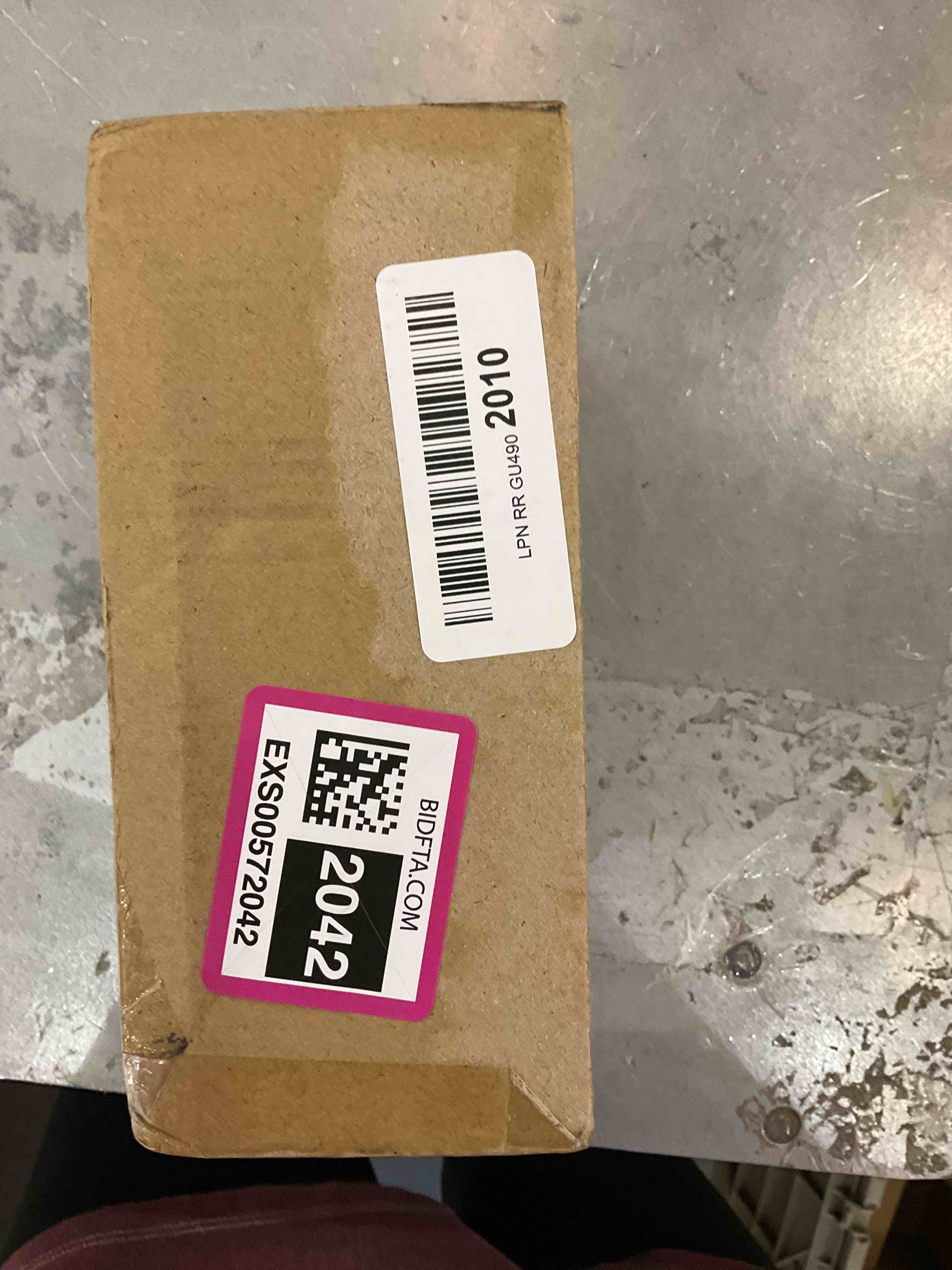 https://s3.amazonaws.com/lotting-images-prod/bidfta/EXS00572042_1693938754503.jpeg
