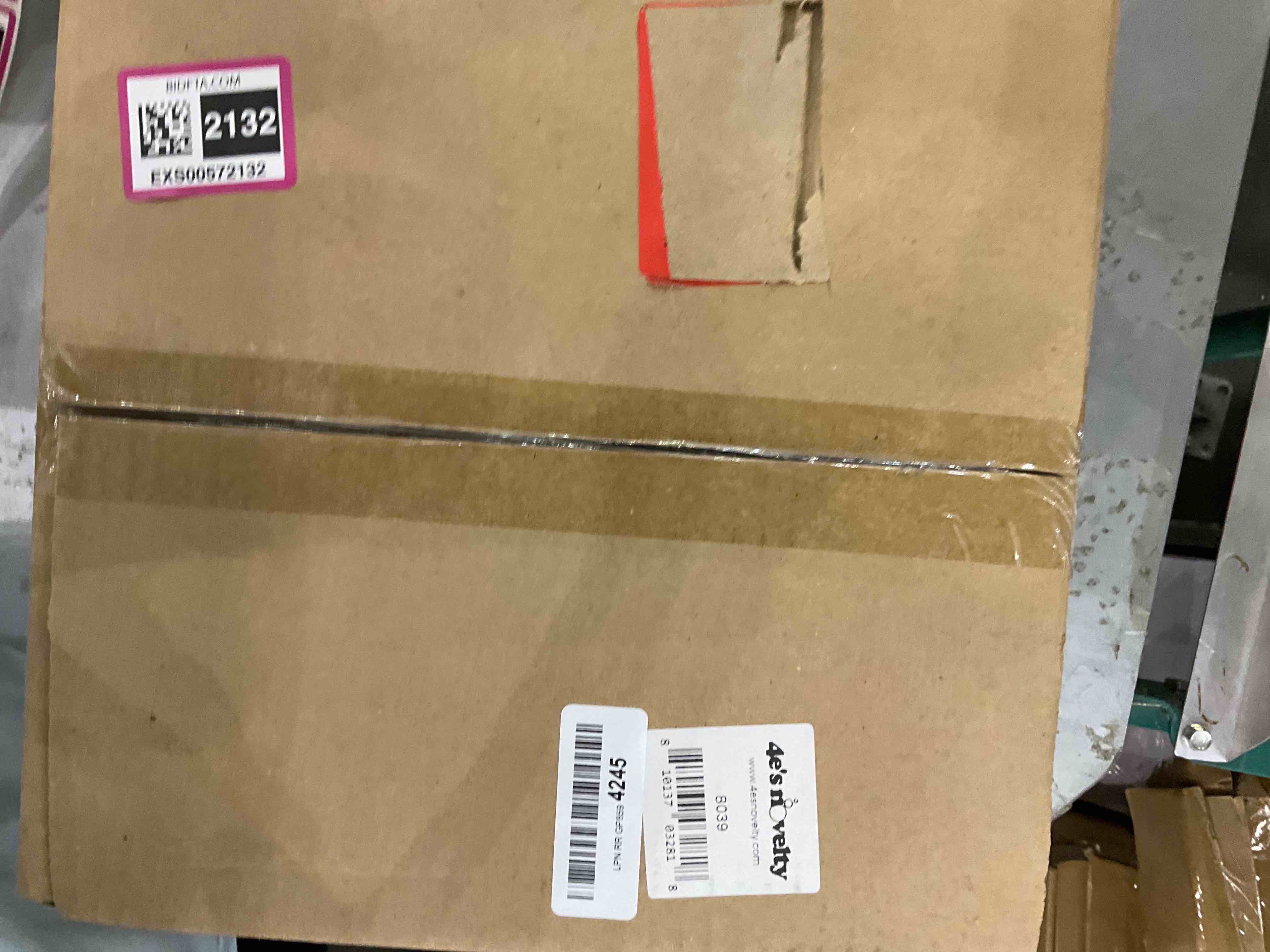 https://s3.amazonaws.com/lotting-images-prod/bidfta/EXS00572132_1694009400091.jpeg