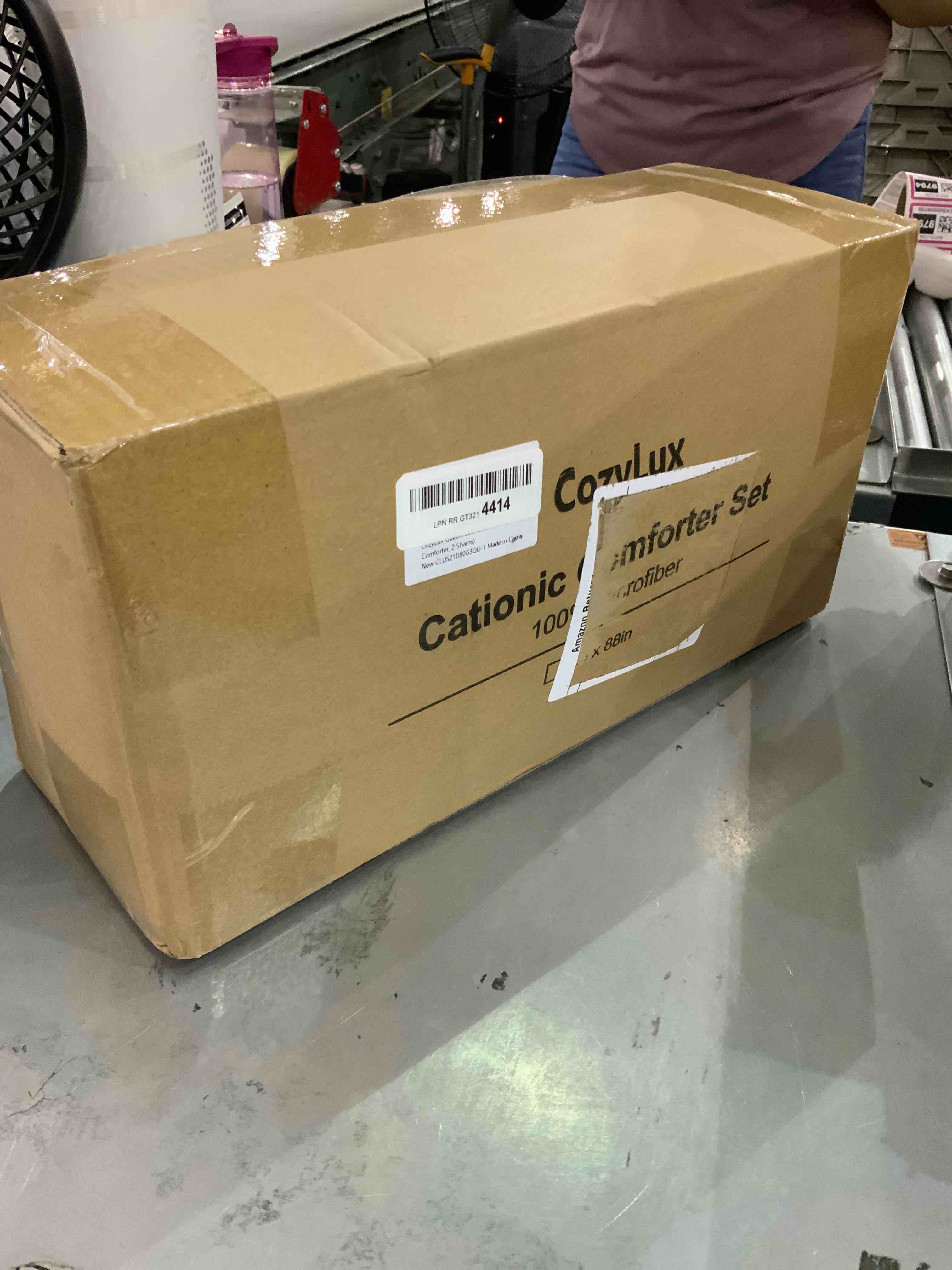 https://s3.amazonaws.com/lotting-images-prod/bidfta/EXS00572632_1694013425271.jpeg
