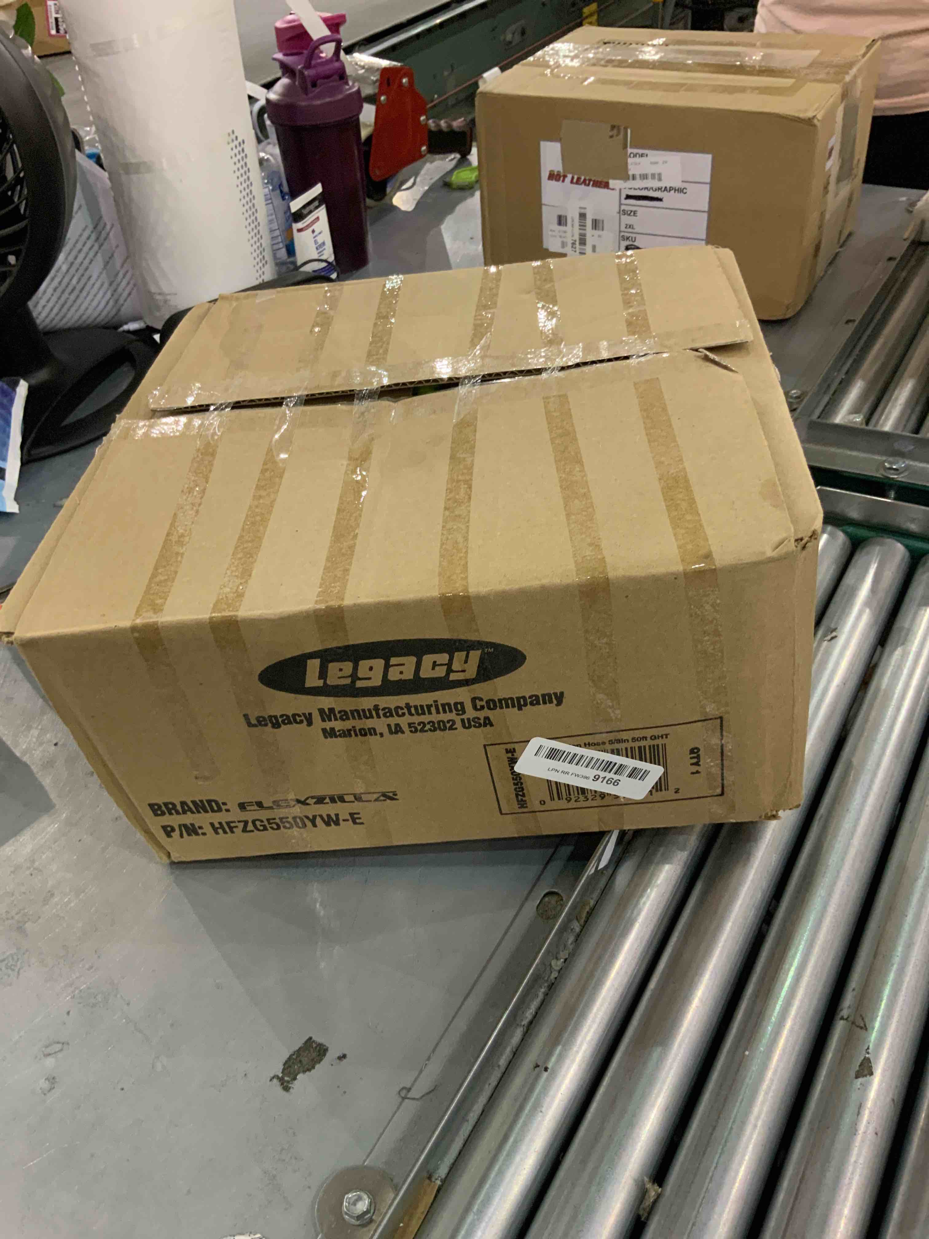 https://s3.amazonaws.com/lotting-images-prod/bidfta/EXS00572740_1694085792711.jpeg