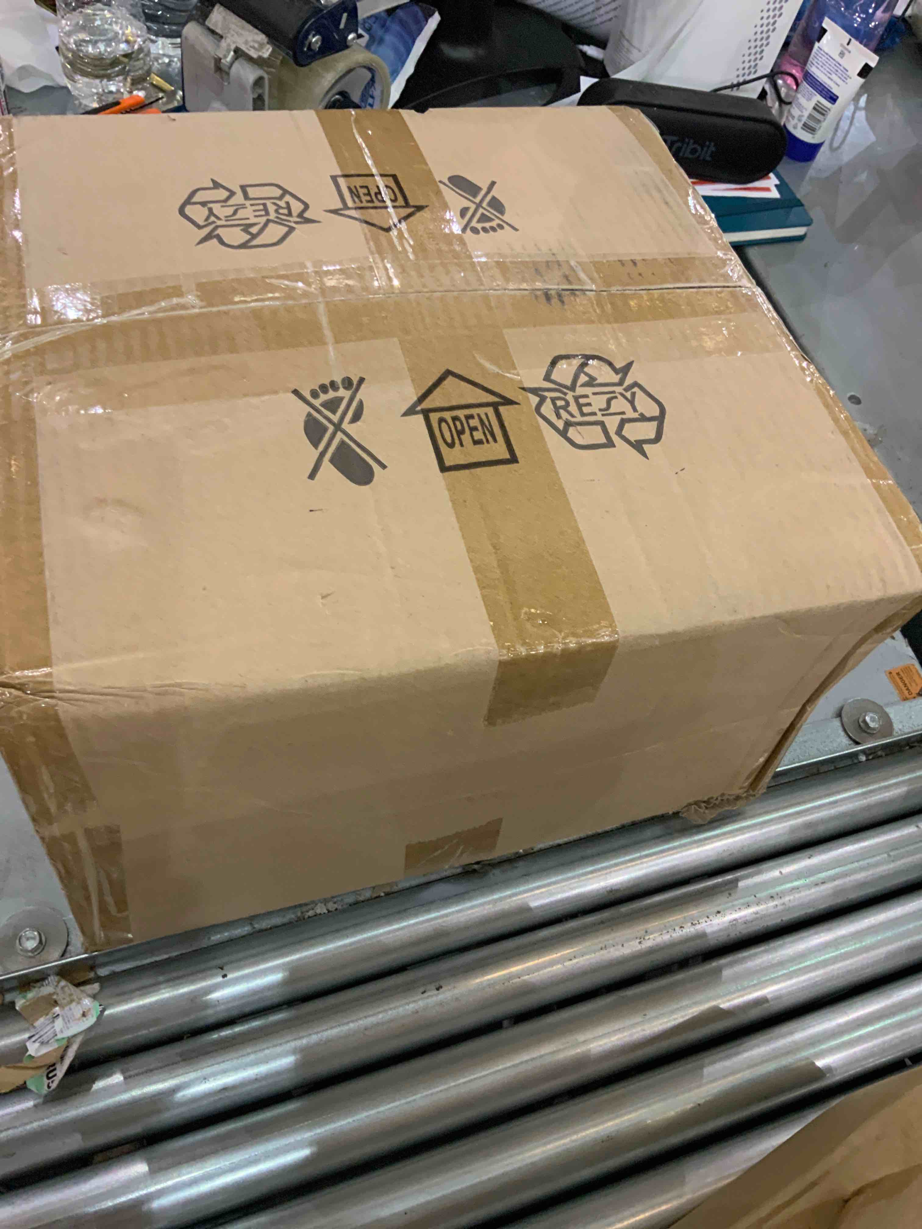 https://s3.amazonaws.com/lotting-images-prod/bidfta/EXS00572829_1694096343245.jpeg