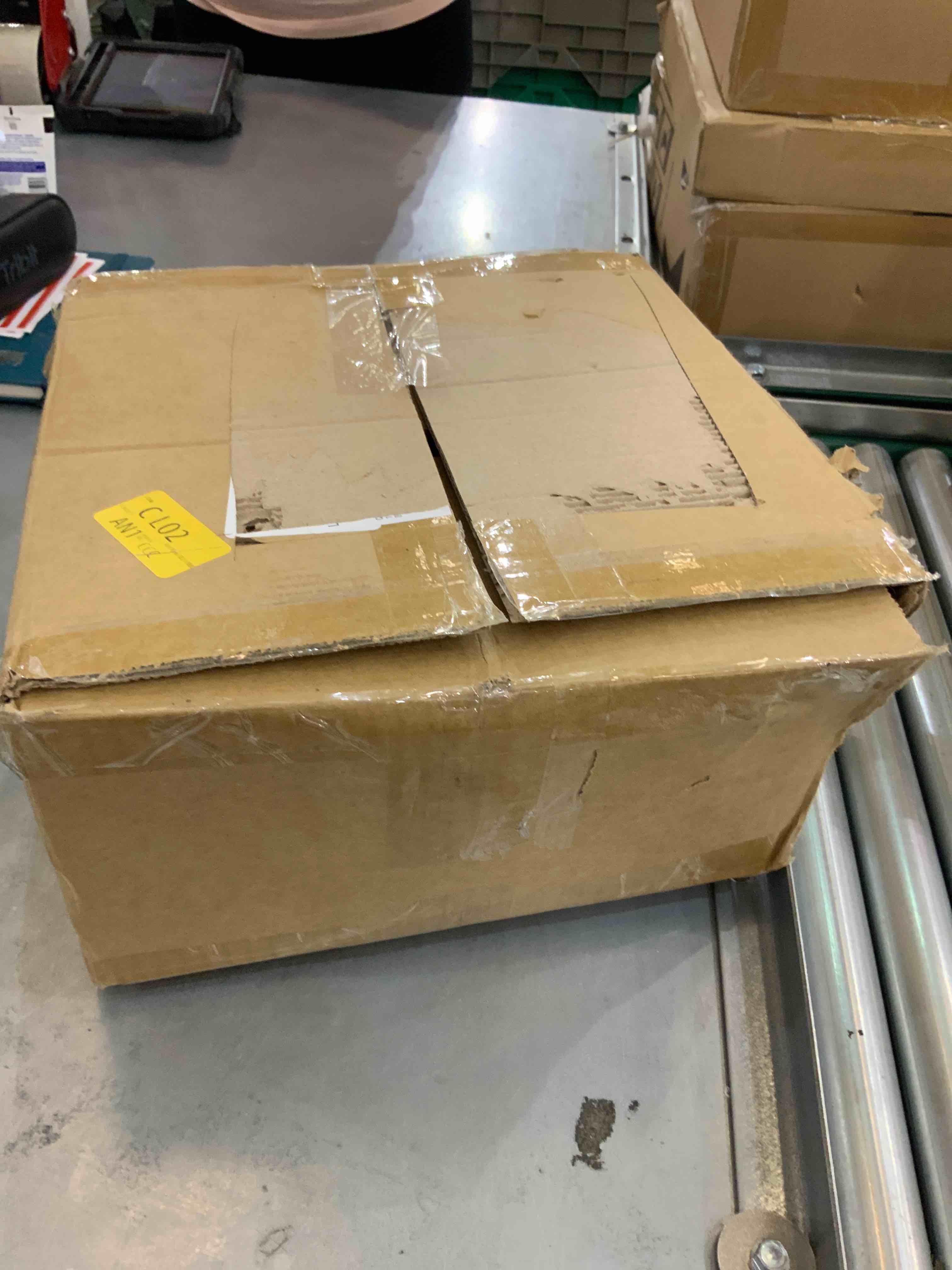 https://s3.amazonaws.com/lotting-images-prod/bidfta/EXS00572843_1694097121325.jpeg