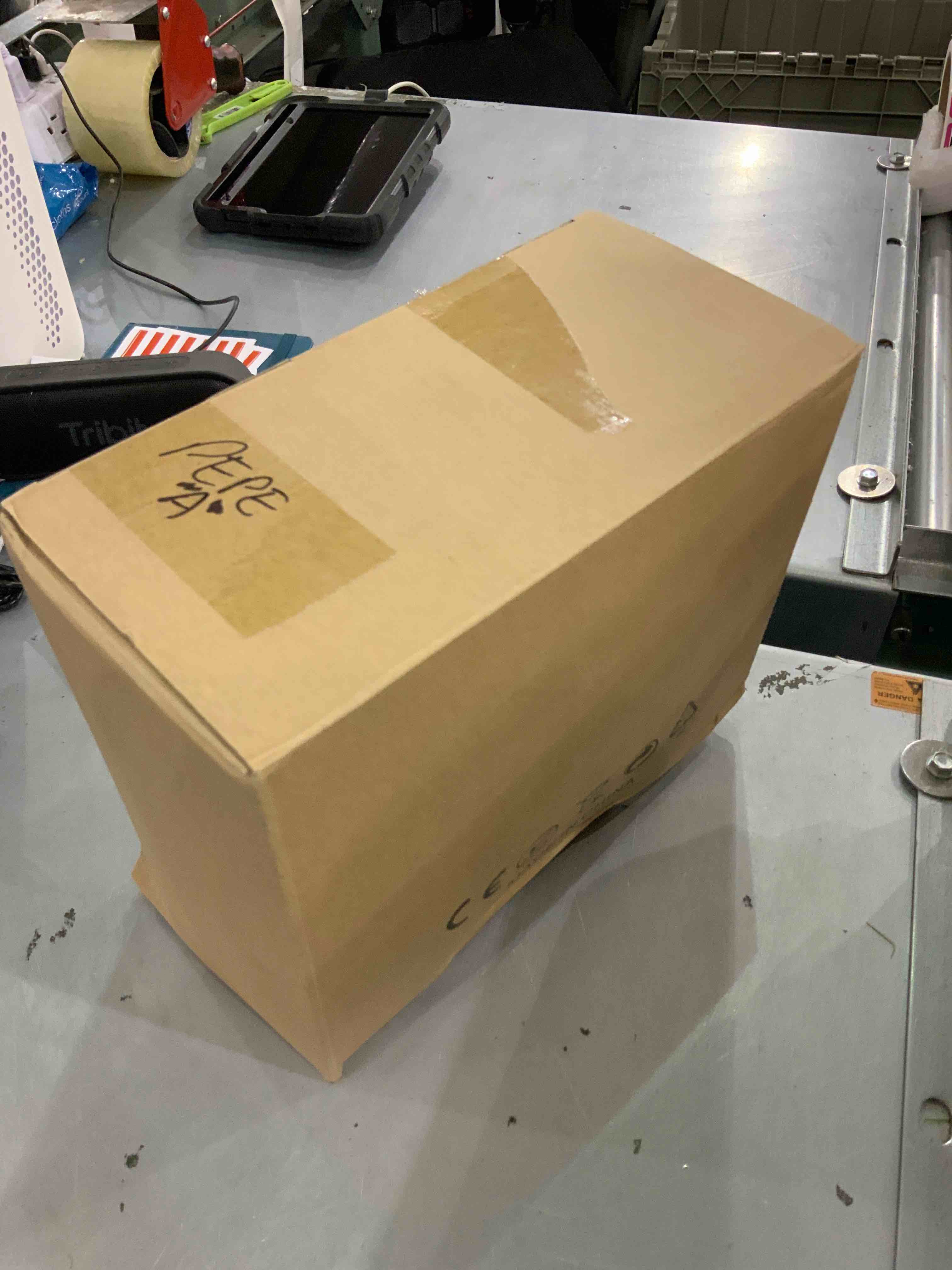 https://s3.amazonaws.com/lotting-images-prod/bidfta/EXS00572978_1694172157624.jpeg