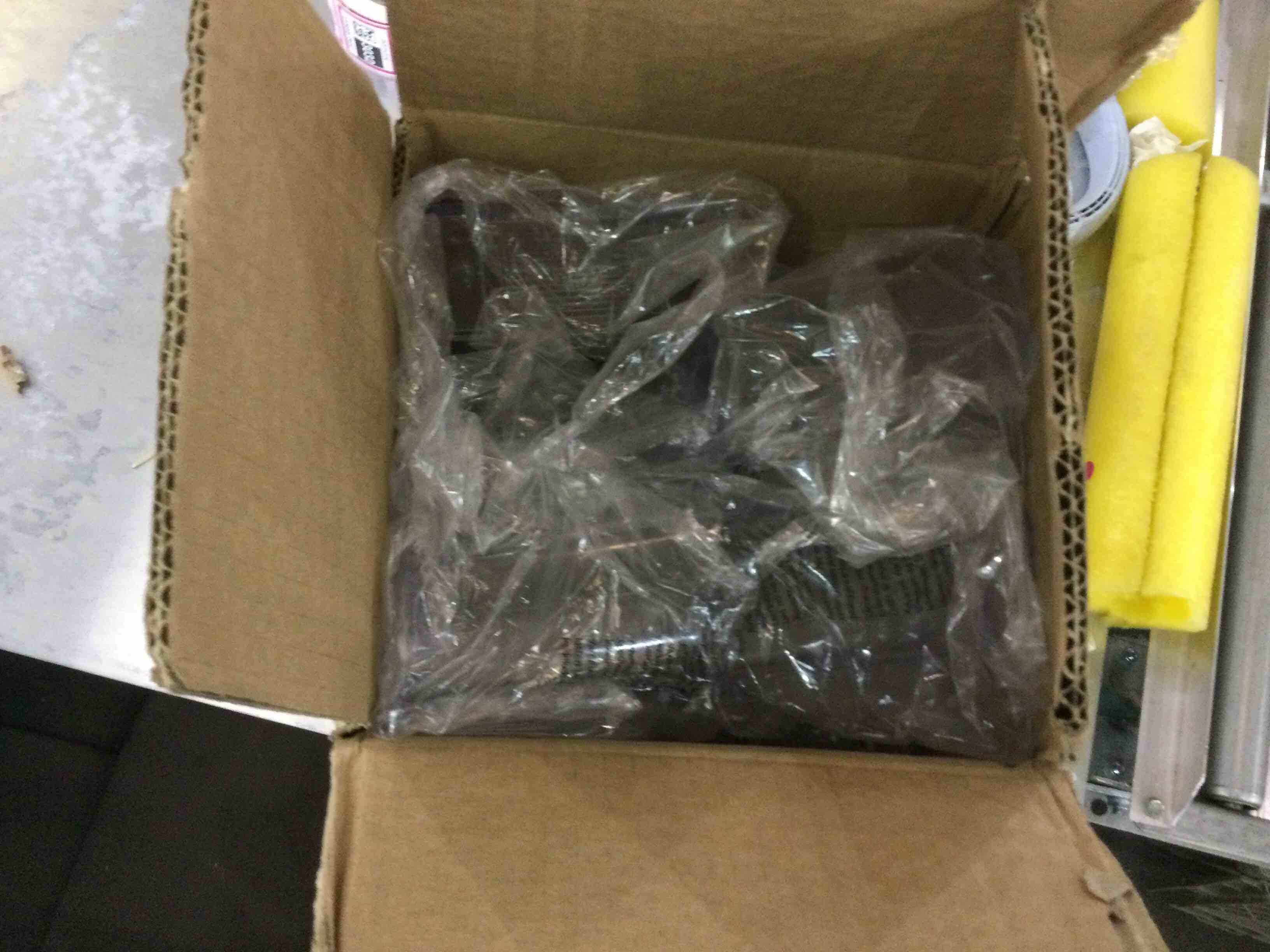 https://s3.amazonaws.com/lotting-images-prod/bidfta/EXS00573026_1694096980307.jpeg