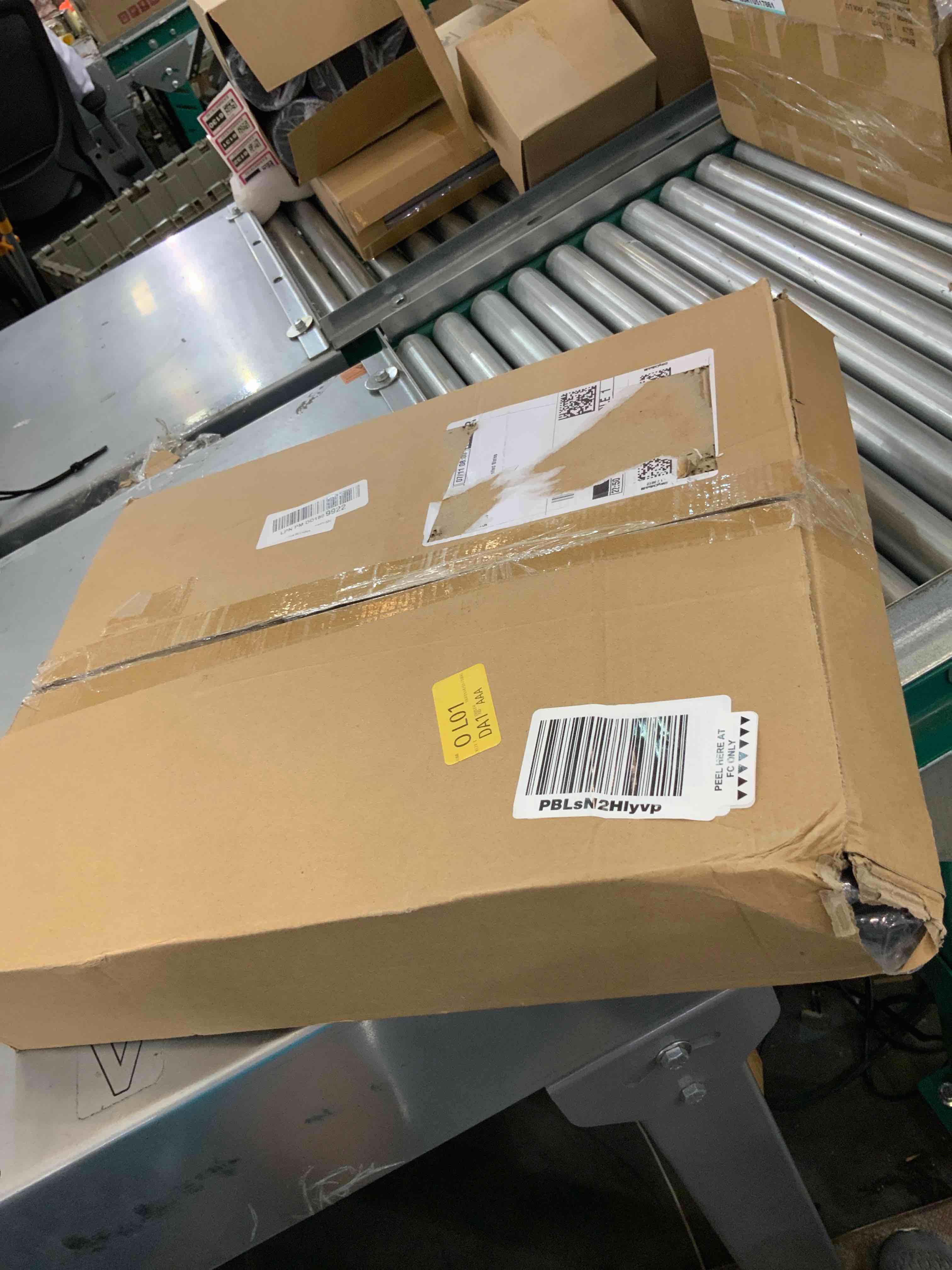 https://s3.amazonaws.com/lotting-images-prod/bidfta/EXS00573686_1694192629072.jpeg