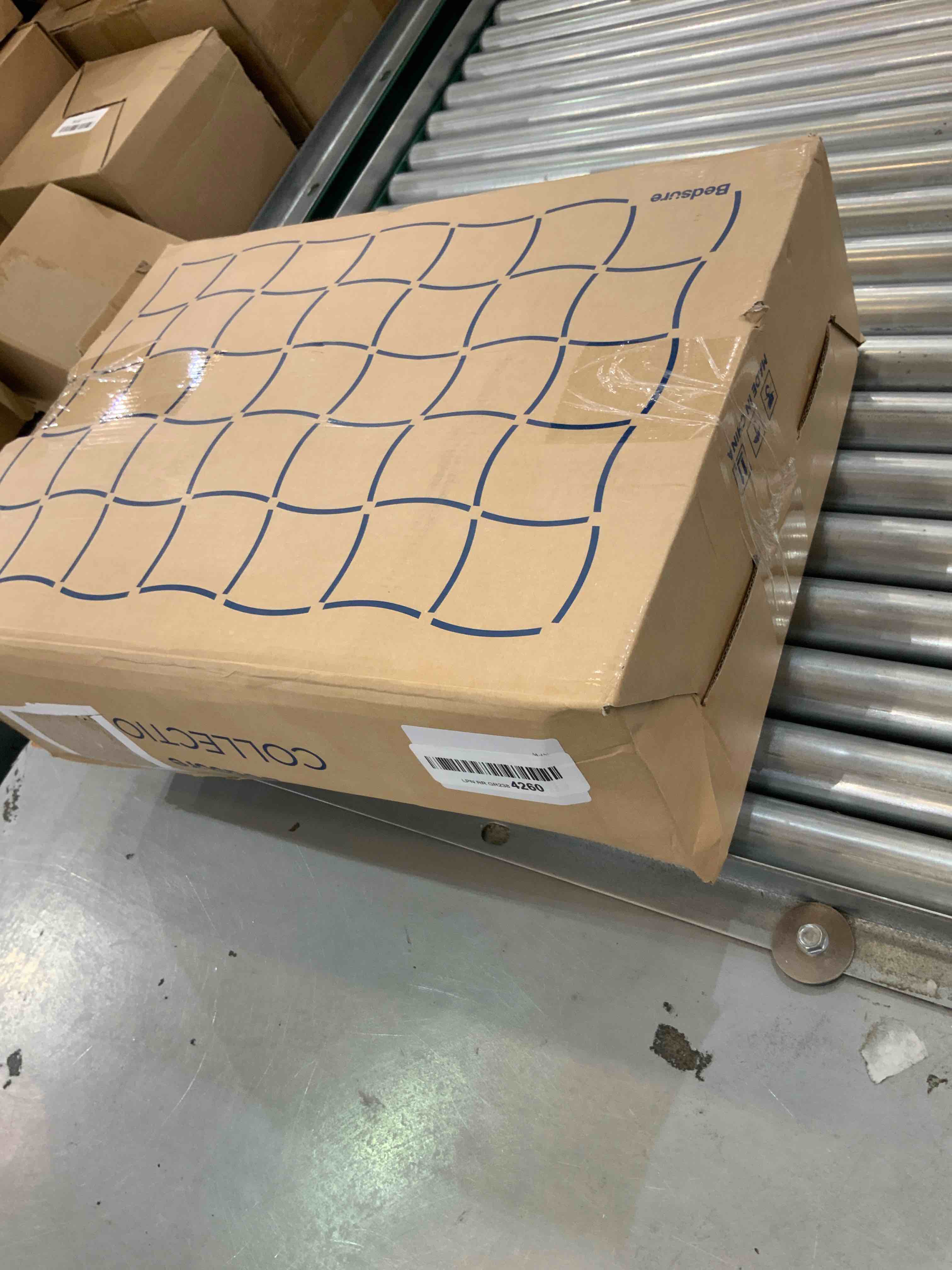 https://s3.amazonaws.com/lotting-images-prod/bidfta/EXS00573780_1694200806132.jpeg