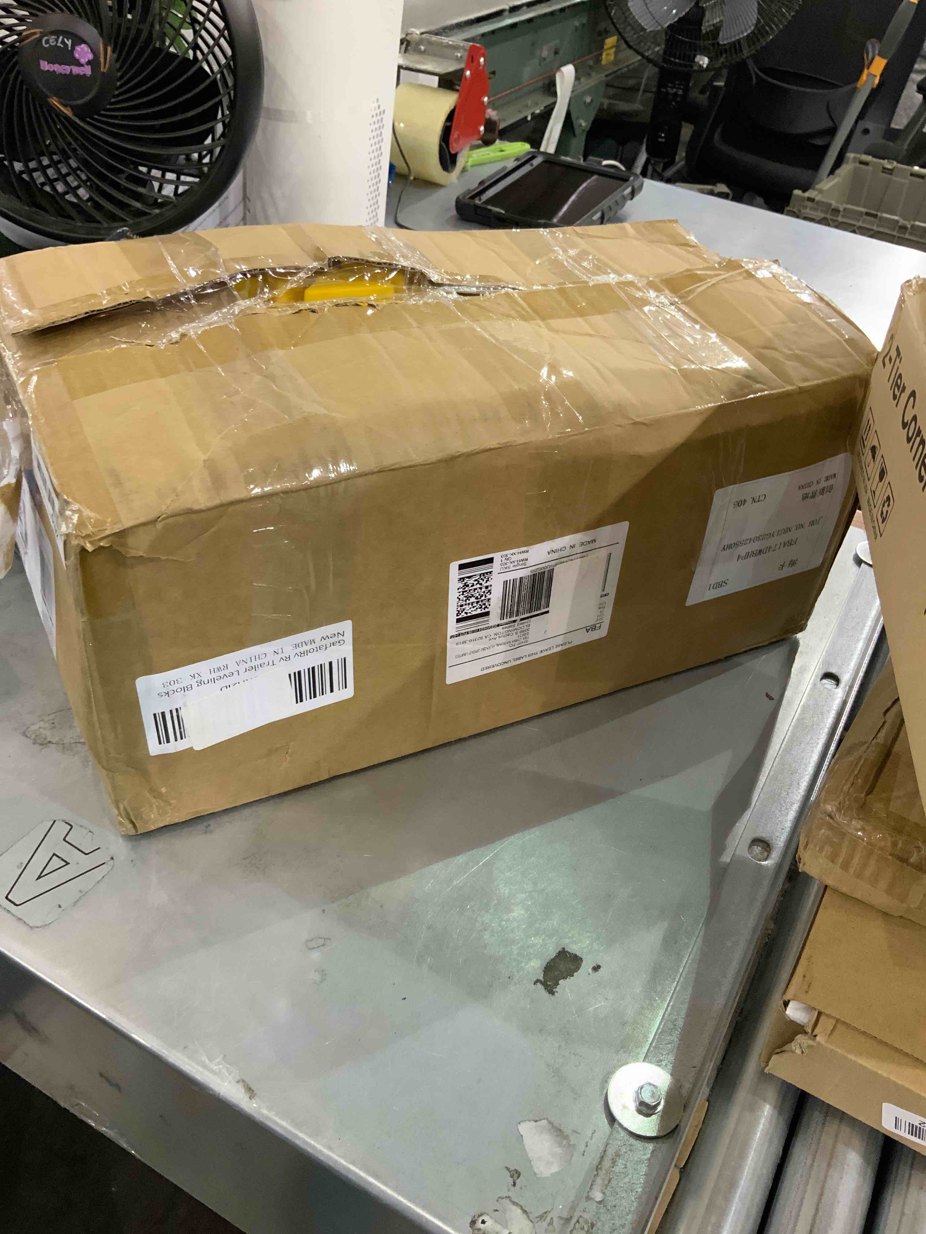 https://s3.amazonaws.com/lotting-images-prod/bidfta/EXS00573787_1694430793515.jpeg