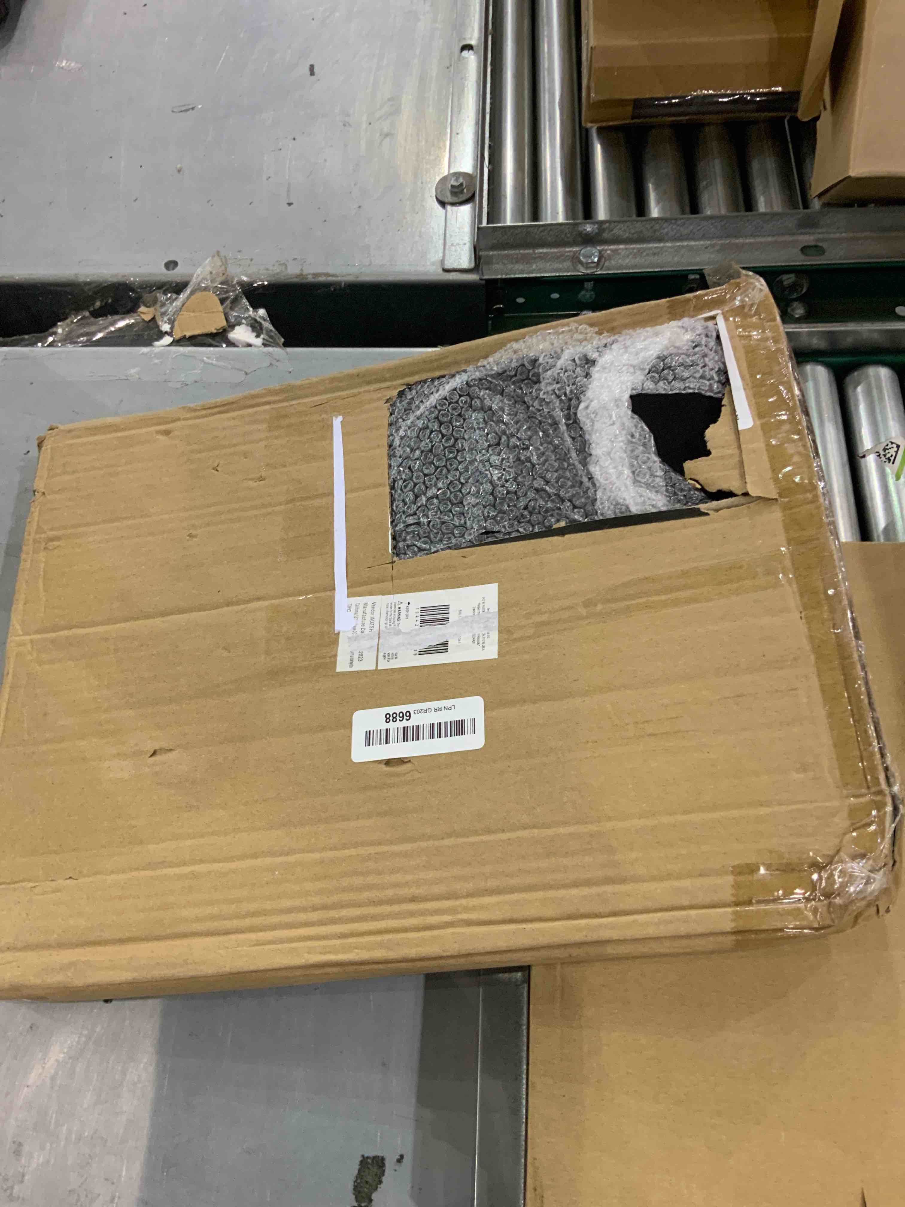 https://s3.amazonaws.com/lotting-images-prod/bidfta/EXS00573793_1694431065064.jpeg