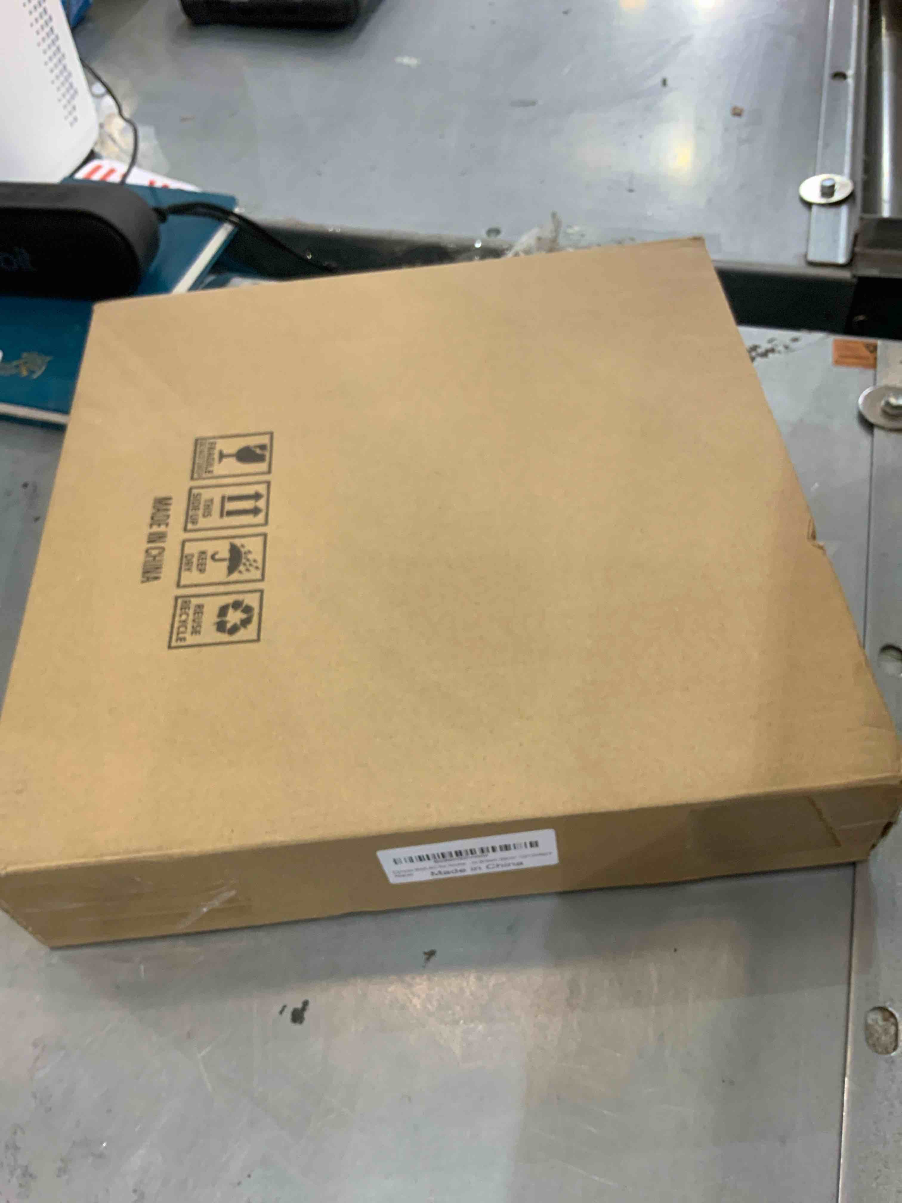 https://s3.amazonaws.com/lotting-images-prod/bidfta/EXS00573913_1694443116103.jpeg