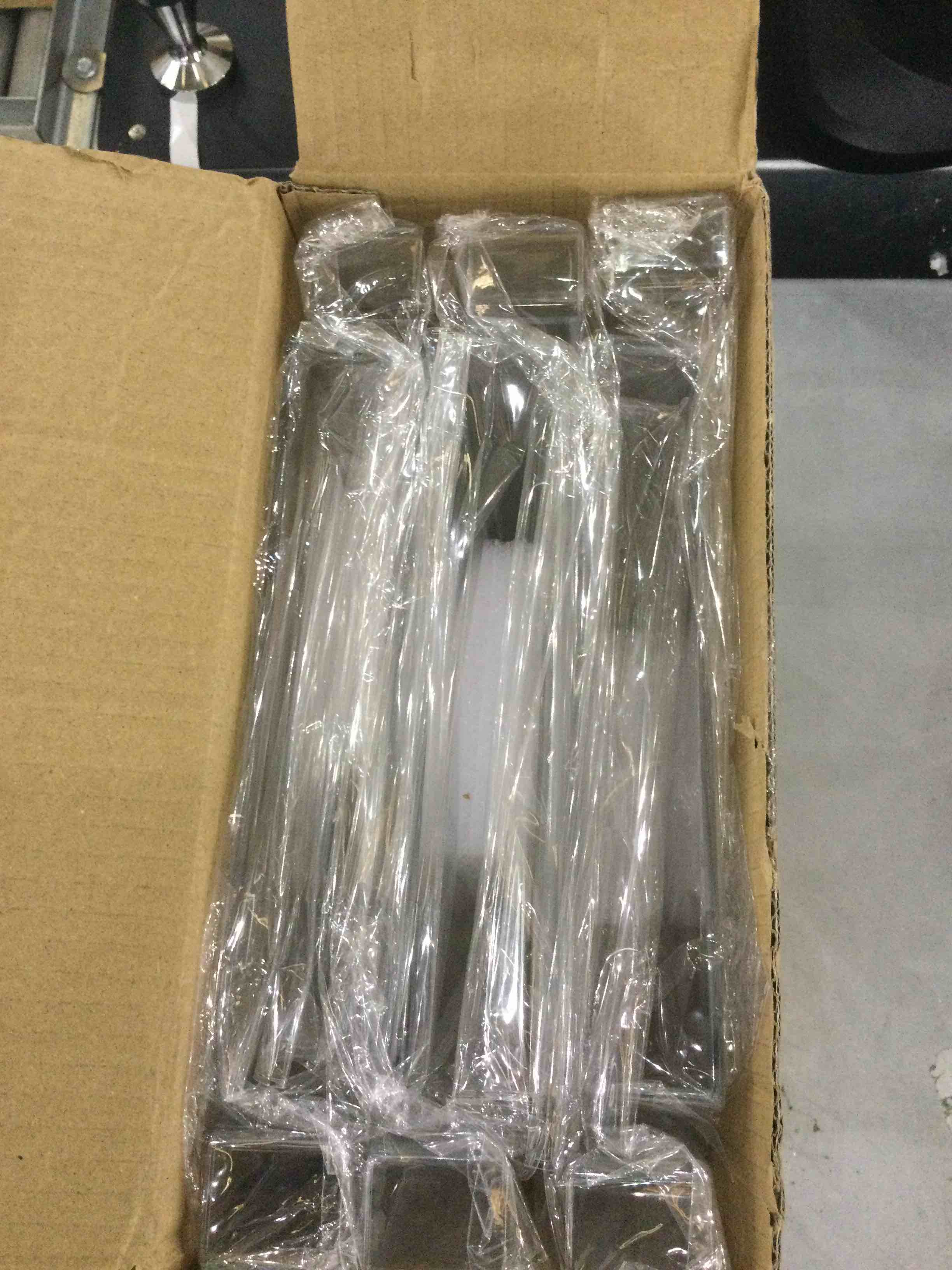 https://s3.amazonaws.com/lotting-images-prod/bidfta/EXS00574132_1694094533612.jpeg