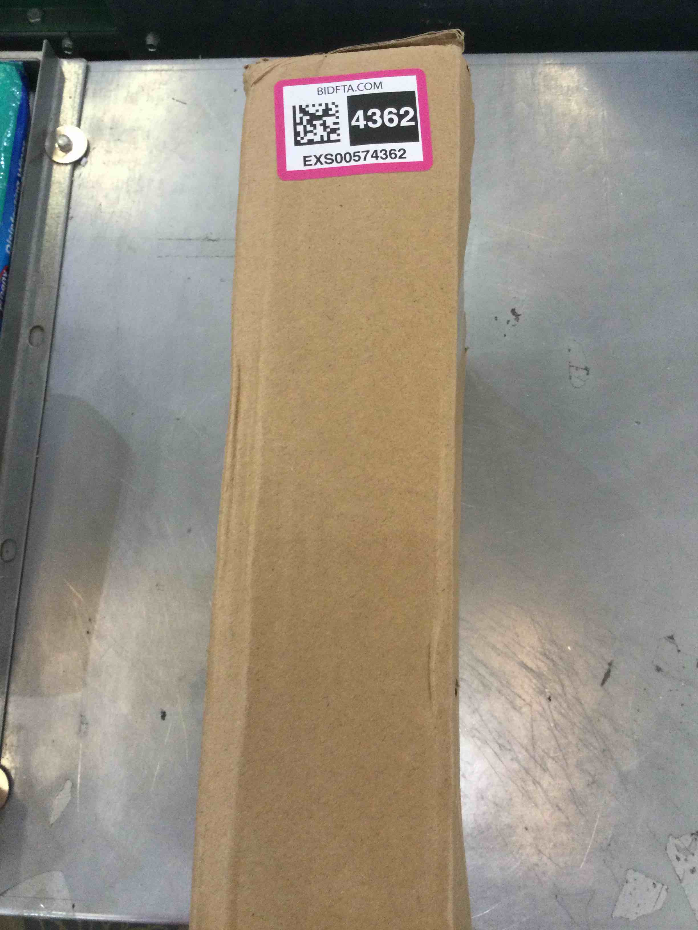 https://s3.amazonaws.com/lotting-images-prod/bidfta/EXS00574362_1694192550035.jpeg