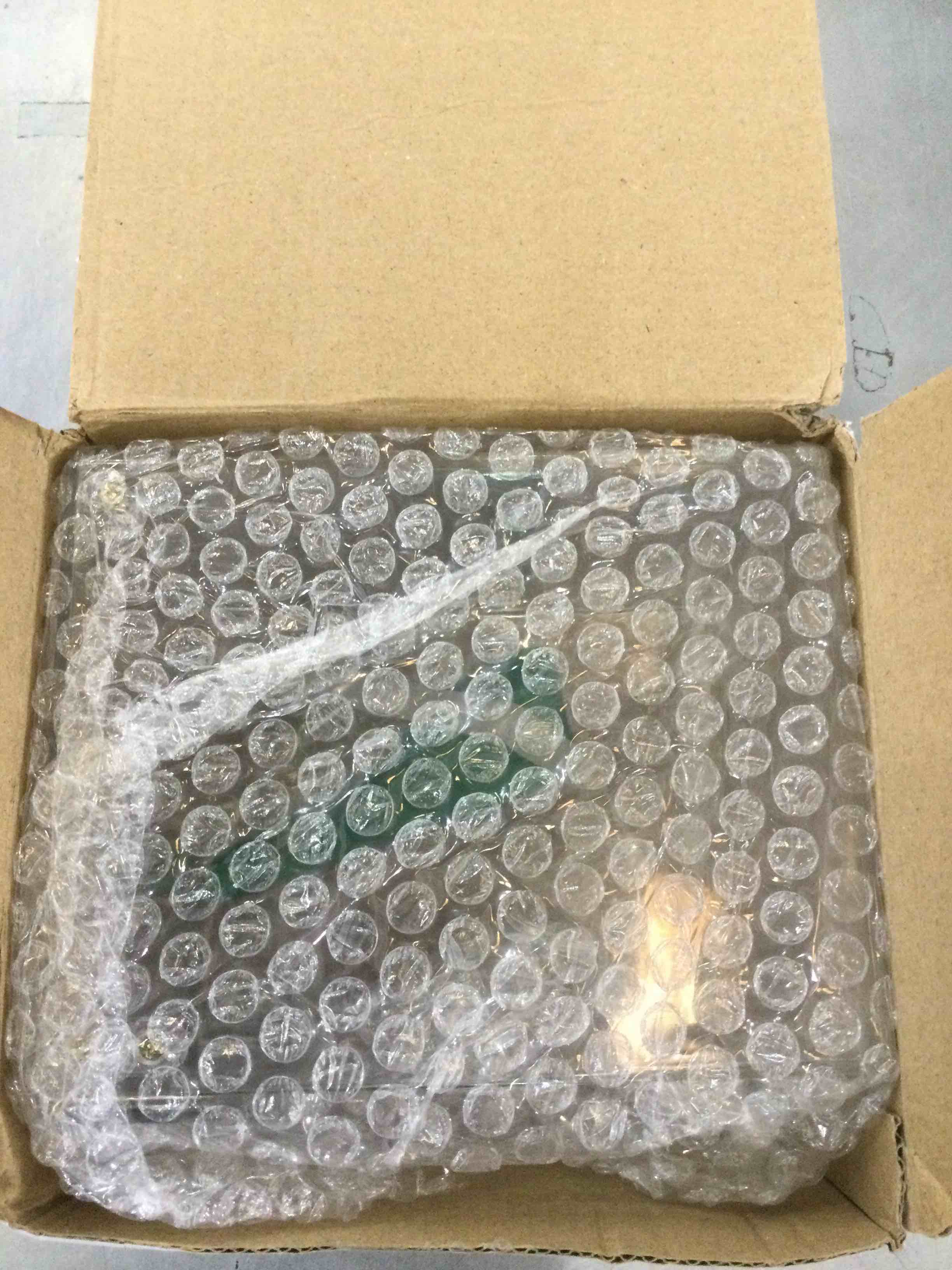 https://s3.amazonaws.com/lotting-images-prod/bidfta/EXS00574366_1694192149056.jpeg