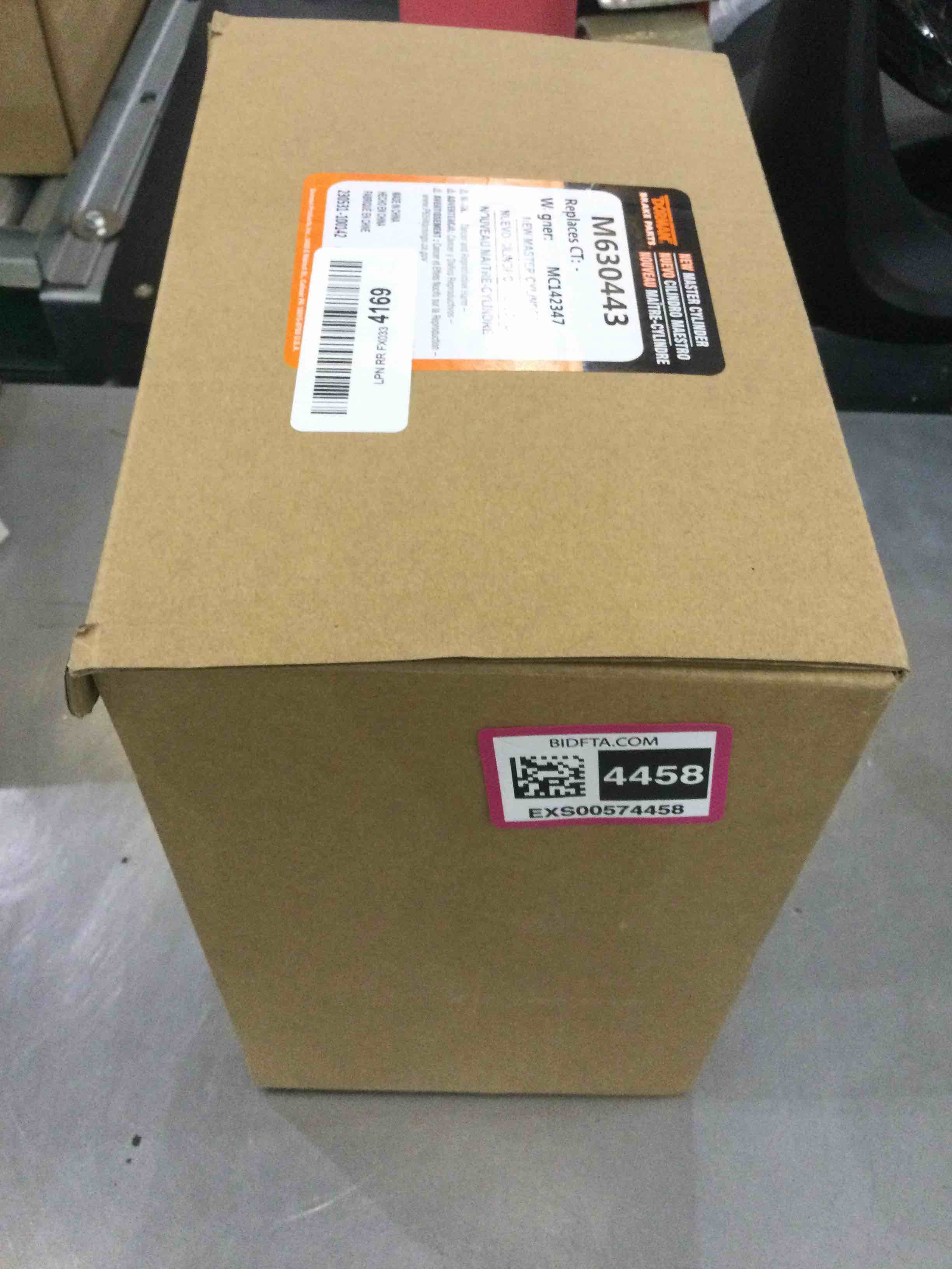 https://s3.amazonaws.com/lotting-images-prod/bidfta/EXS00574458_1694443984642.jpeg