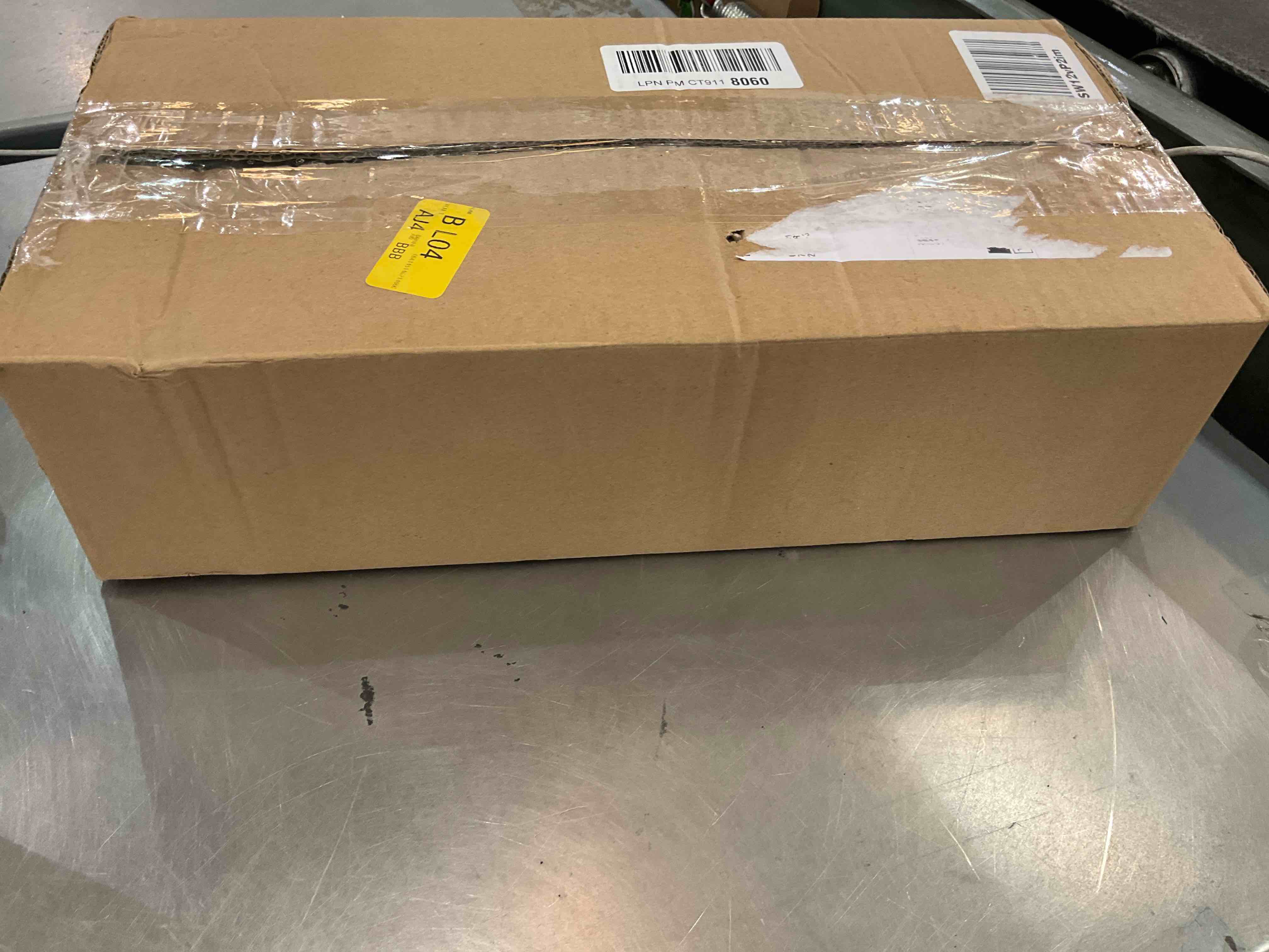https://s3.amazonaws.com/lotting-images-prod/bidfta/EXS00575039_1694456827474.jpeg