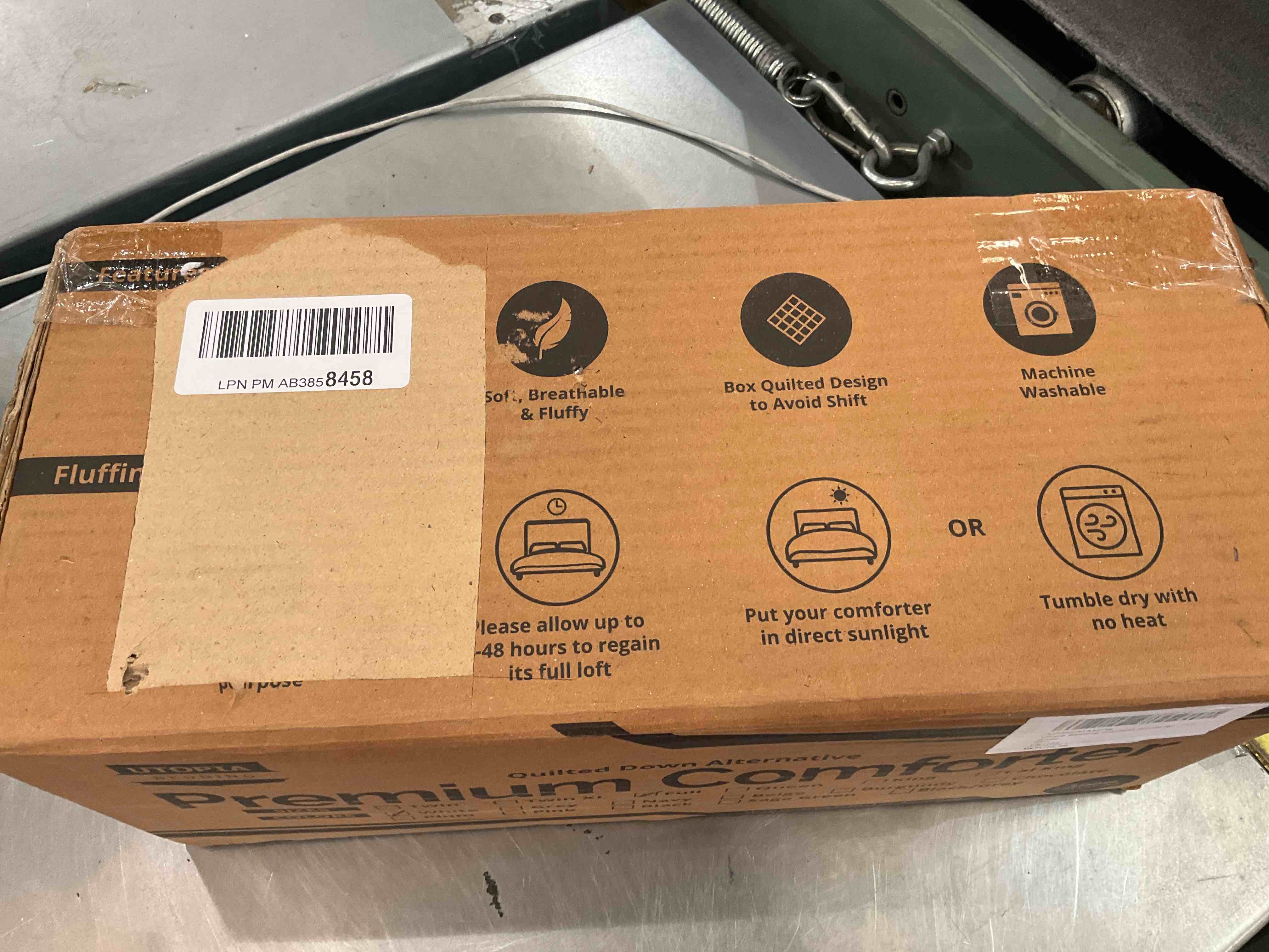 https://s3.amazonaws.com/lotting-images-prod/bidfta/EXS00575042_1694457123648.jpeg