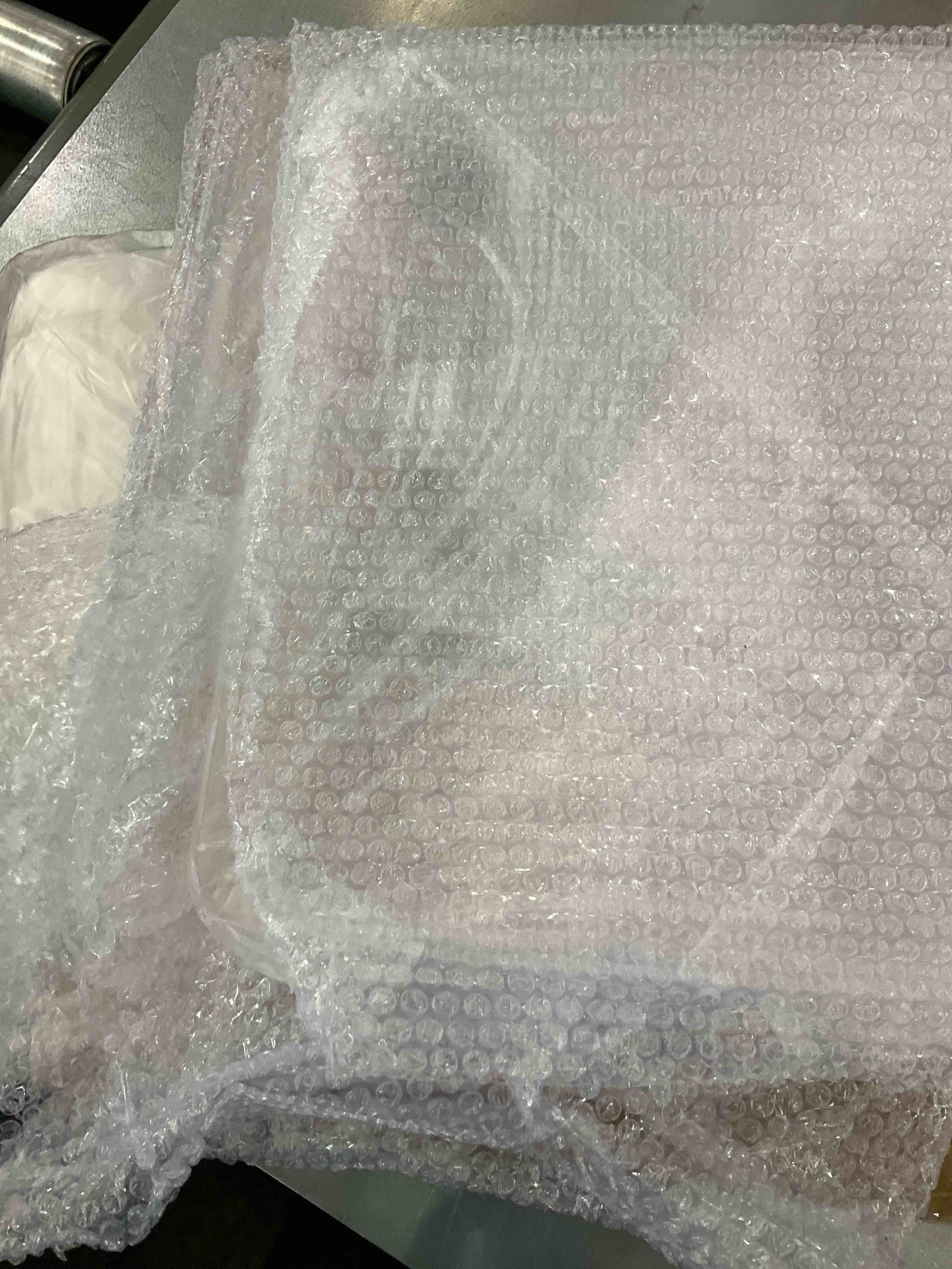 https://s3.amazonaws.com/lotting-images-prod/bidfta/EXS00575516_1695307212942.jpeg