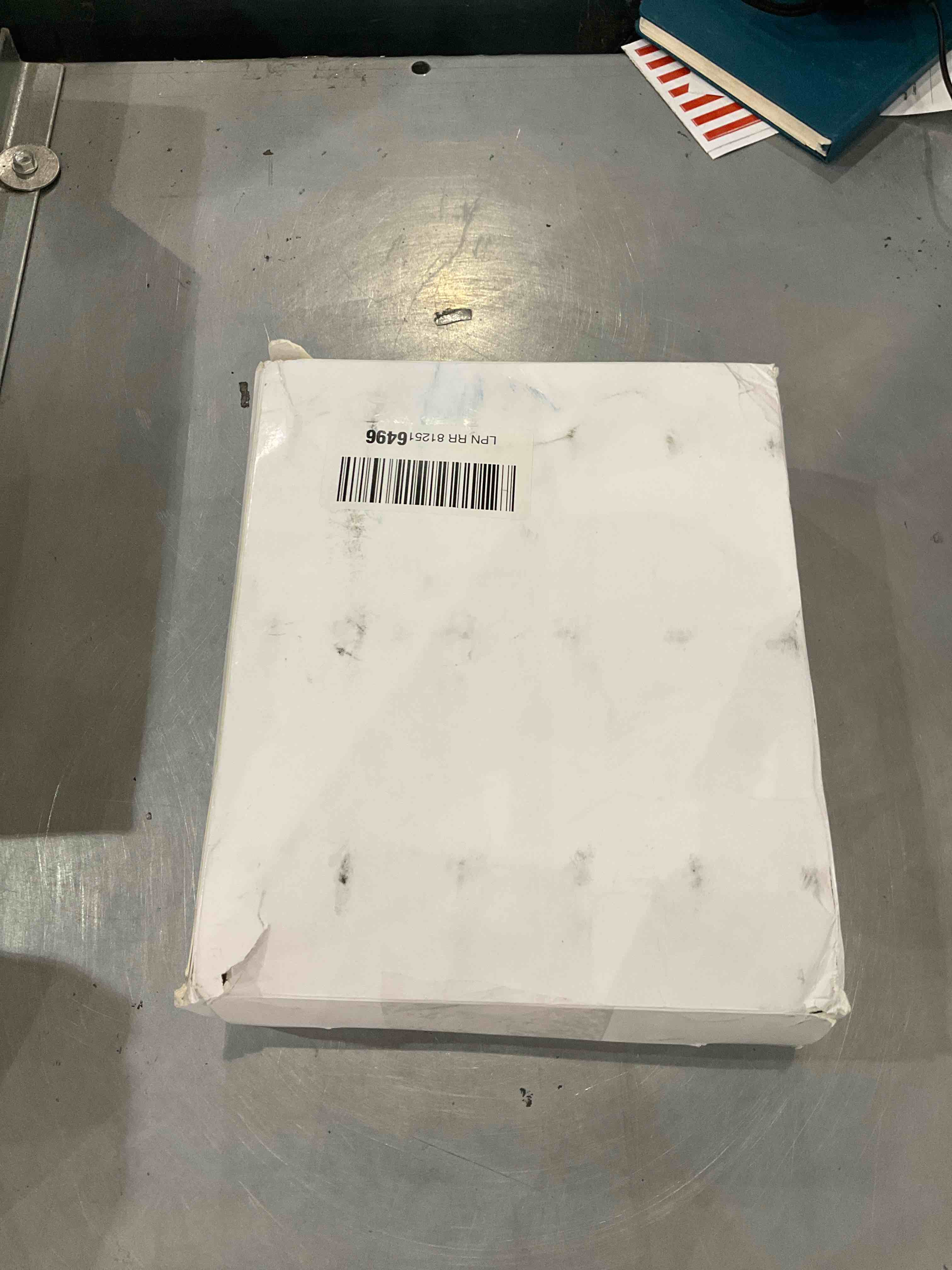 https://s3.amazonaws.com/lotting-images-prod/bidfta/EXS00576149_1694693036537.jpeg