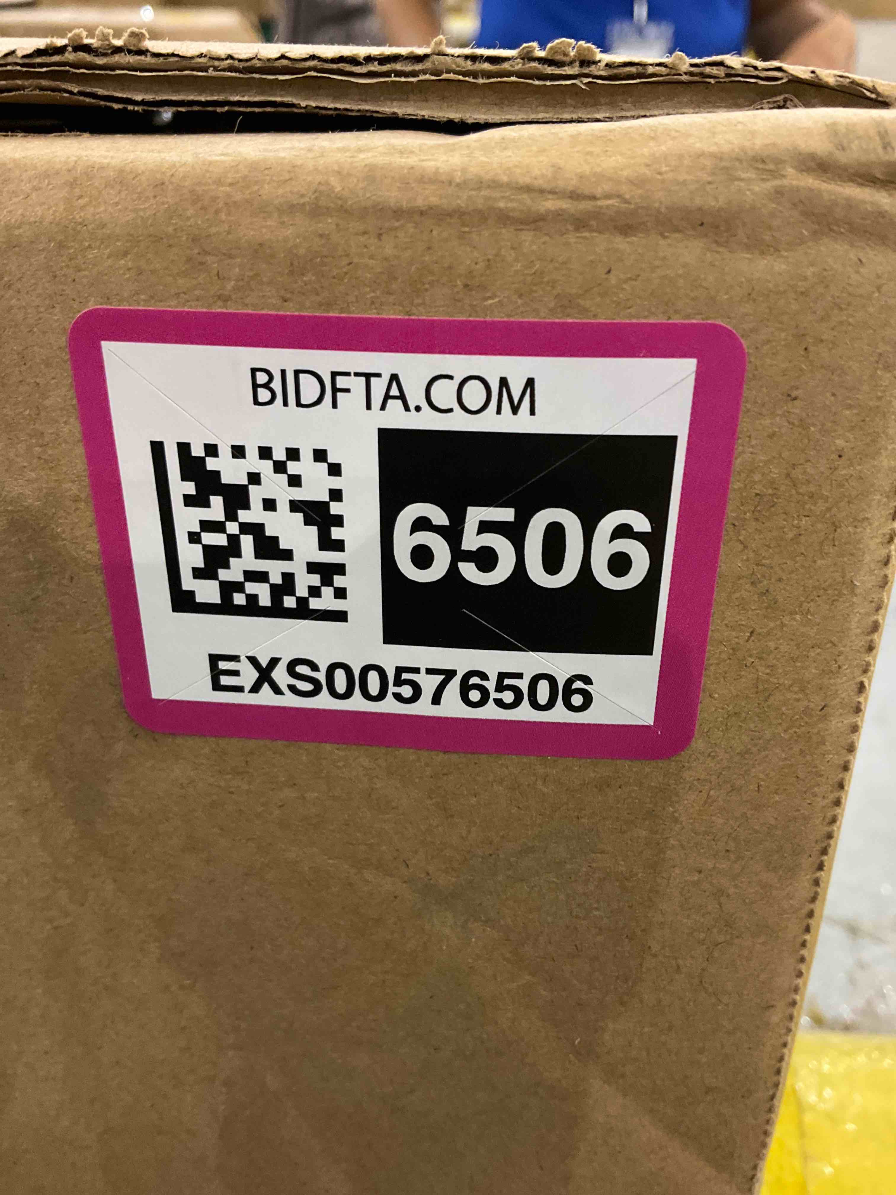 https://s3.amazonaws.com/lotting-images-prod/bidfta/EXS00576506_1694111794929.jpeg