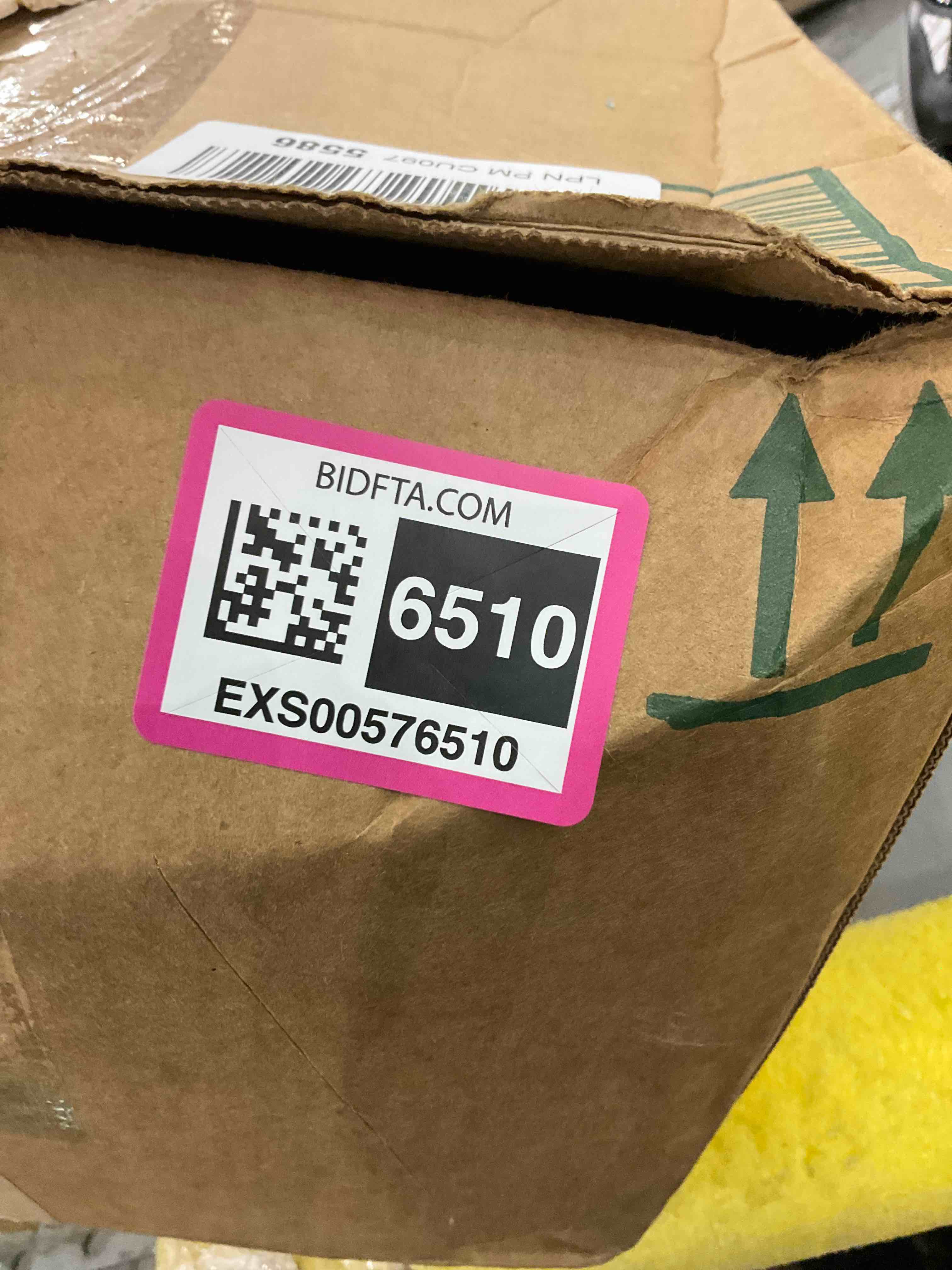 https://s3.amazonaws.com/lotting-images-prod/bidfta/EXS00576510_1694112023729.jpeg