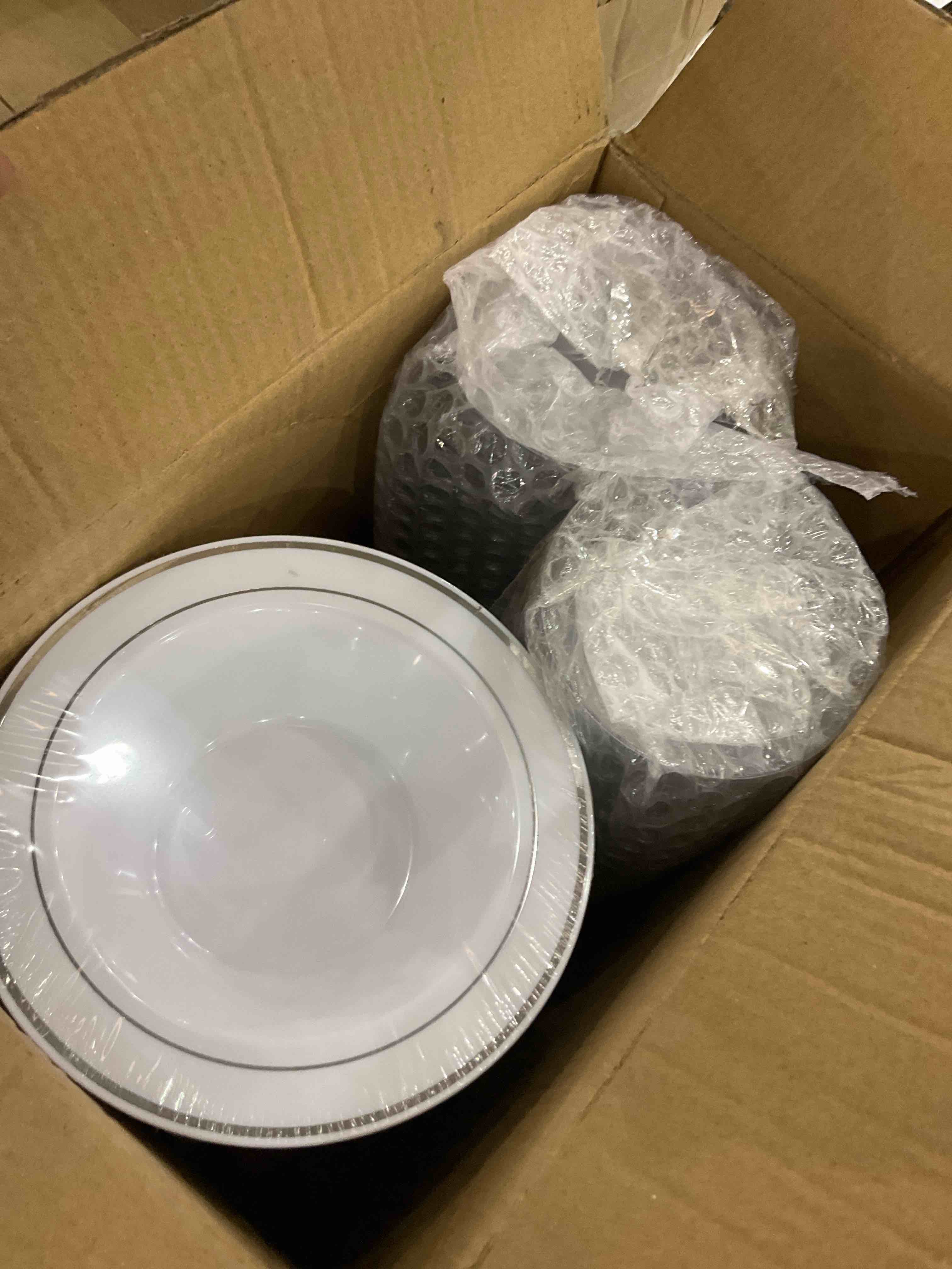 https://s3.amazonaws.com/lotting-images-prod/bidfta/EXS00576979_1694525883623.jpeg