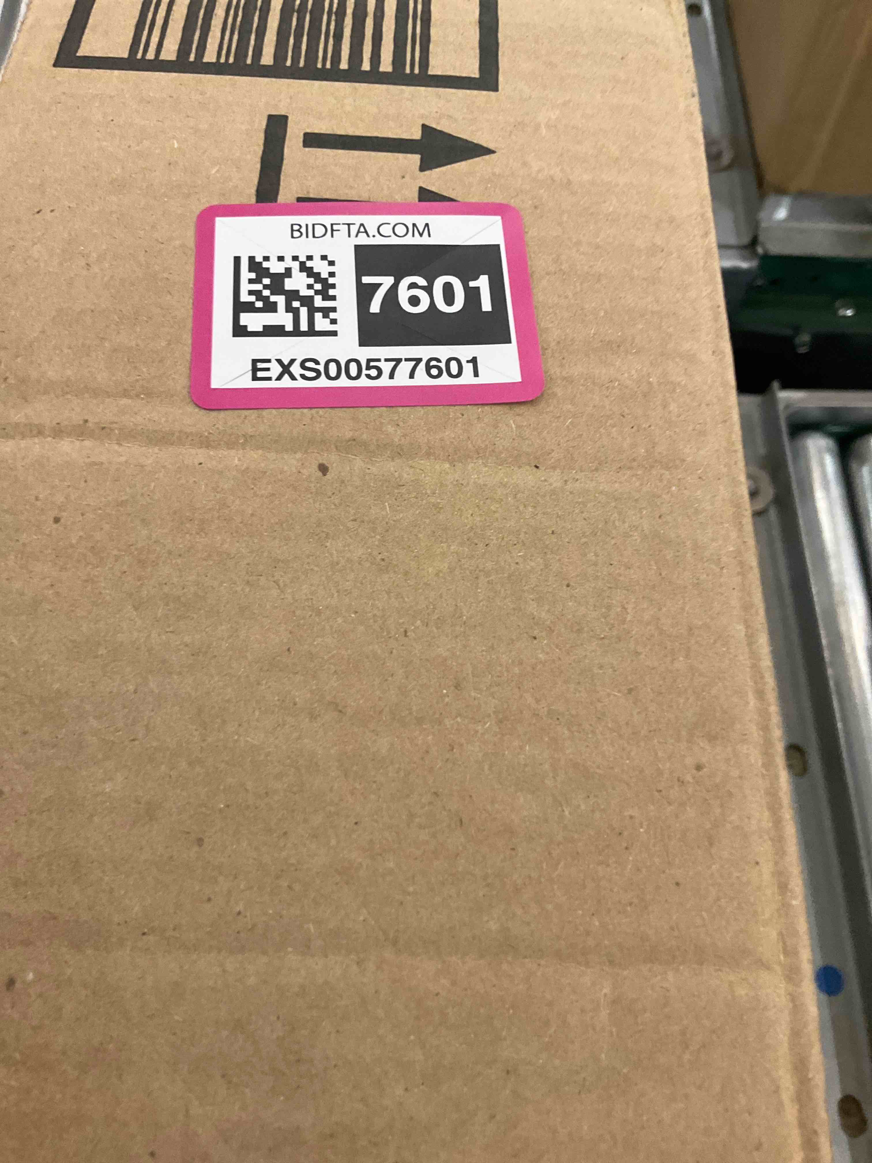 https://s3.amazonaws.com/lotting-images-prod/bidfta/EXS00577601_1694181538476.jpeg