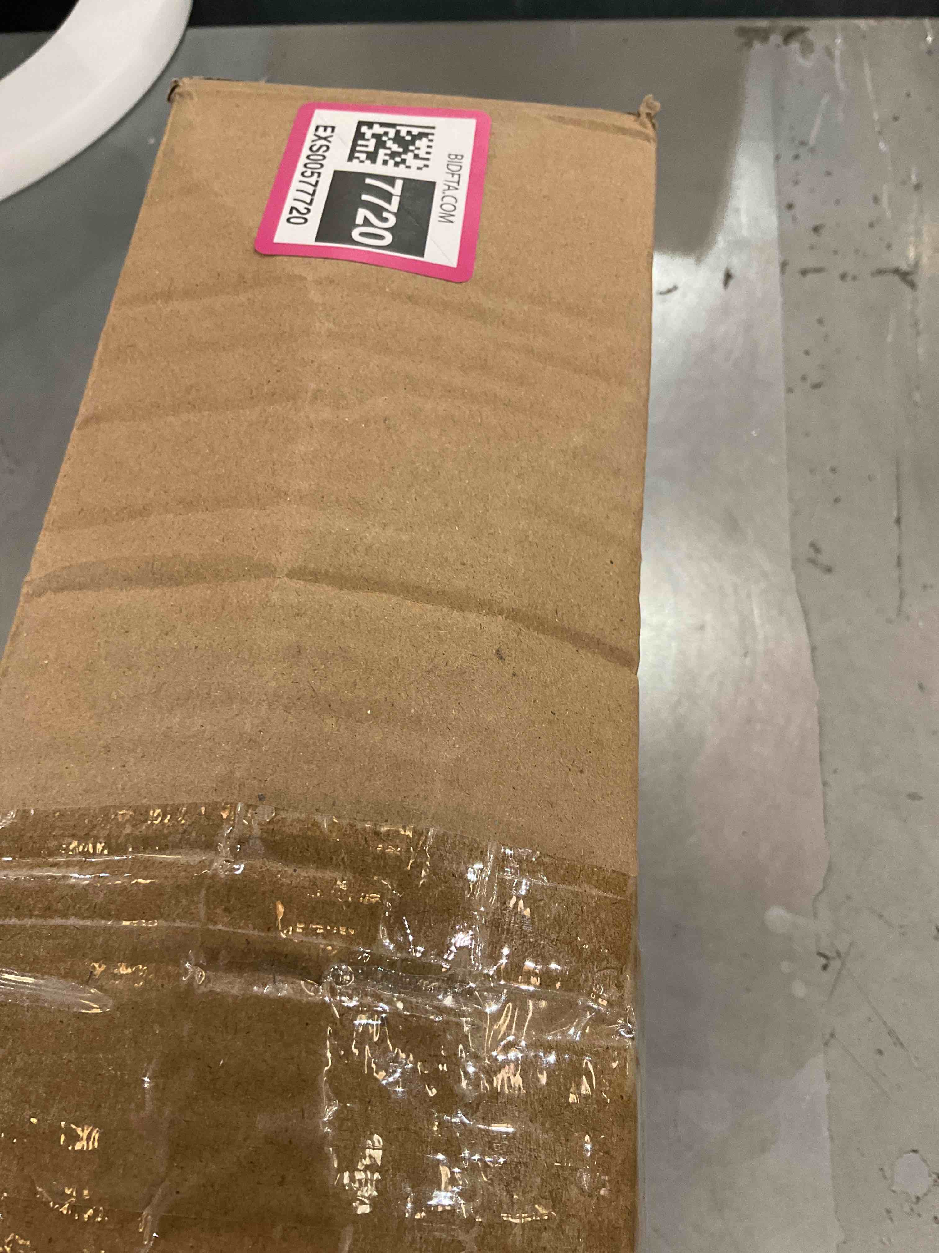 https://s3.amazonaws.com/lotting-images-prod/bidfta/EXS00577720_1694192481290.jpeg