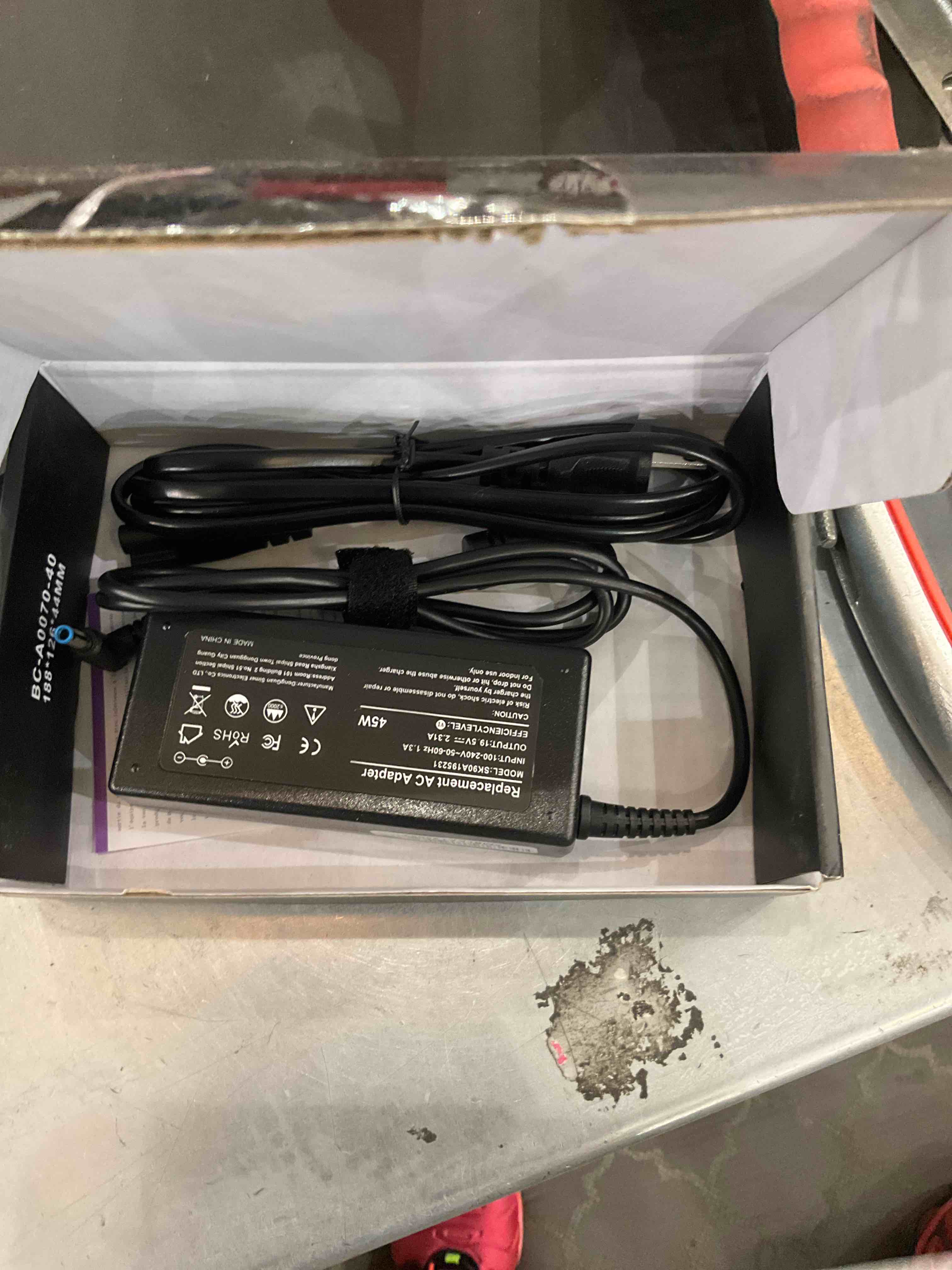 https://s3.amazonaws.com/lotting-images-prod/bidfta/EXS00578296_1694443137751.jpeg
