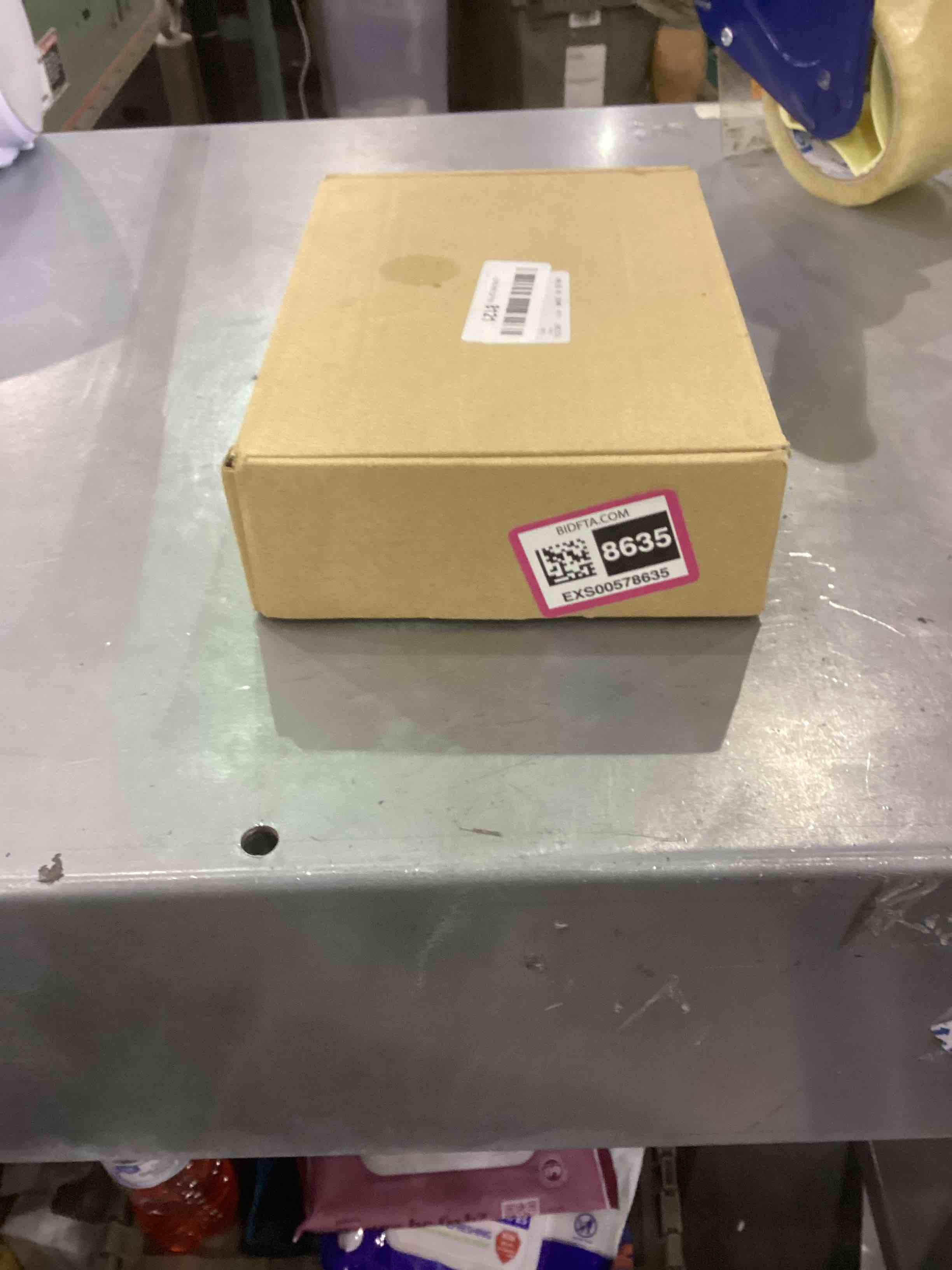 https://s3.amazonaws.com/lotting-images-prod/bidfta/EXS00578635_1694088177441.jpeg