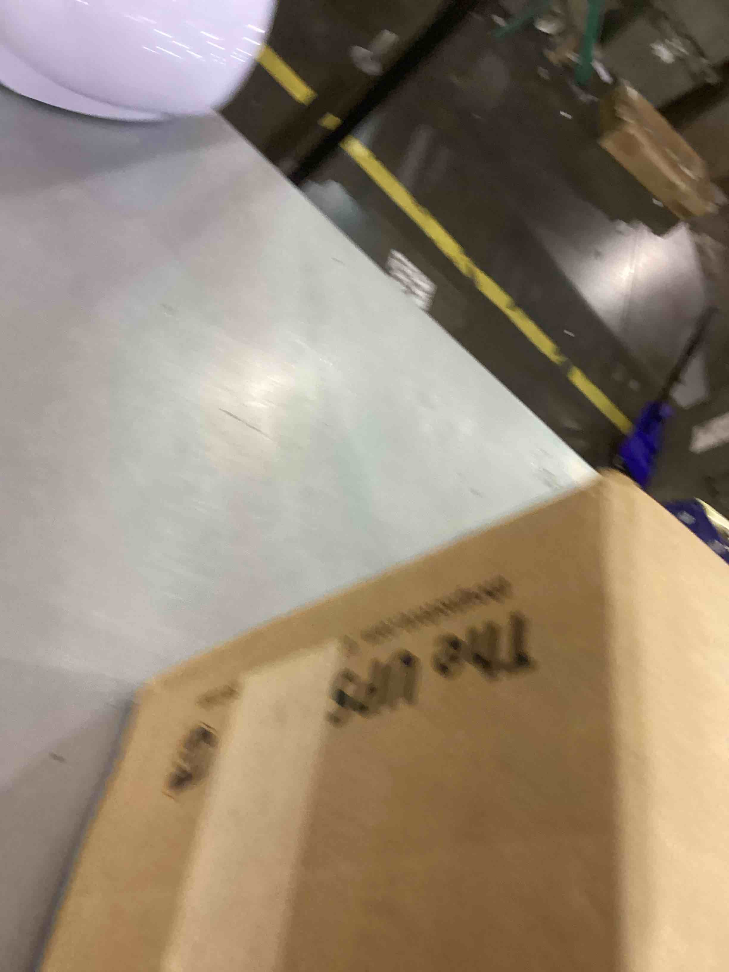 https://s3.amazonaws.com/lotting-images-prod/bidfta/EXS00578700_1694093870000.jpeg